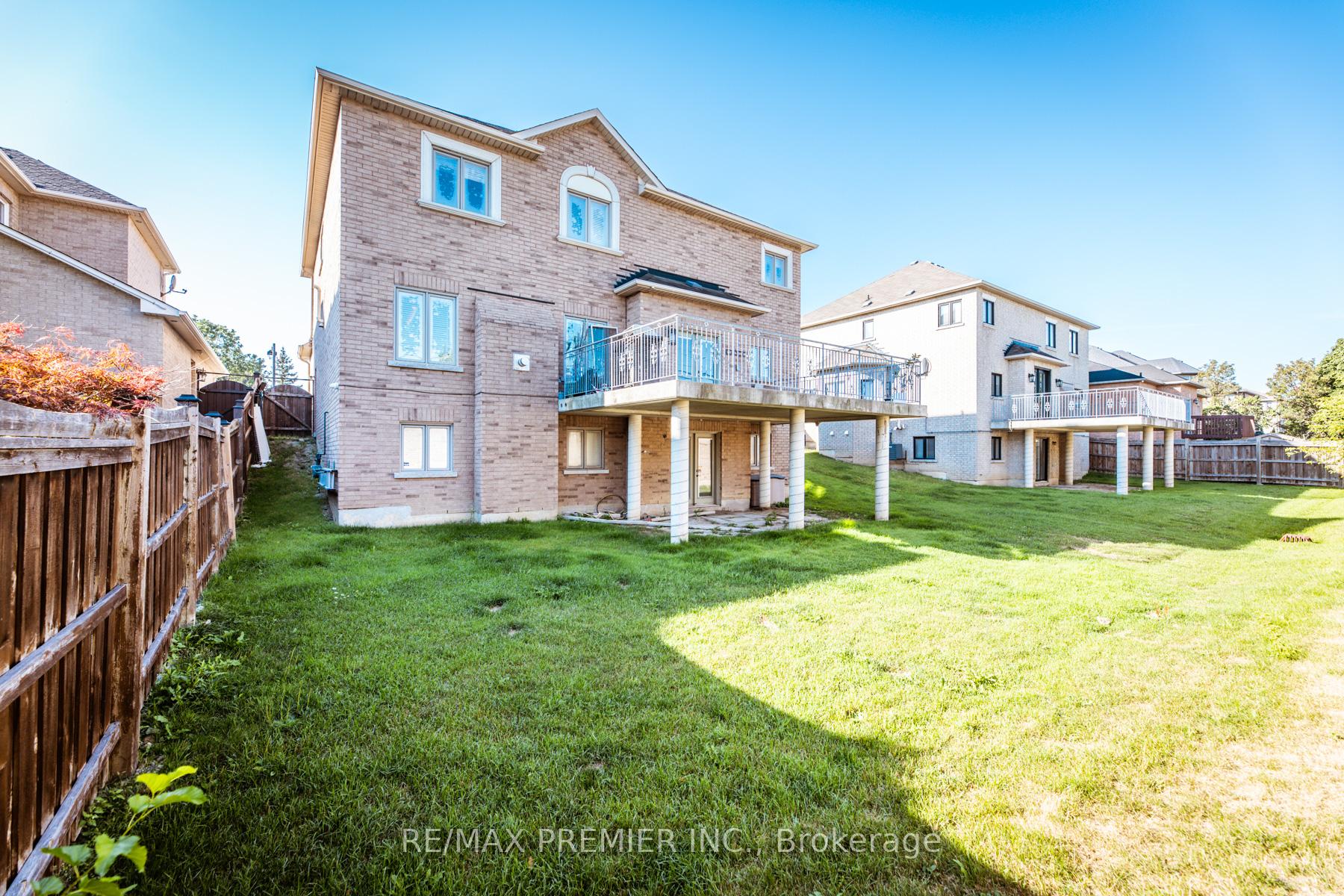 Photo 50 of 130 Windrose Court, Vaughan, East Woodbridge — HOMEH