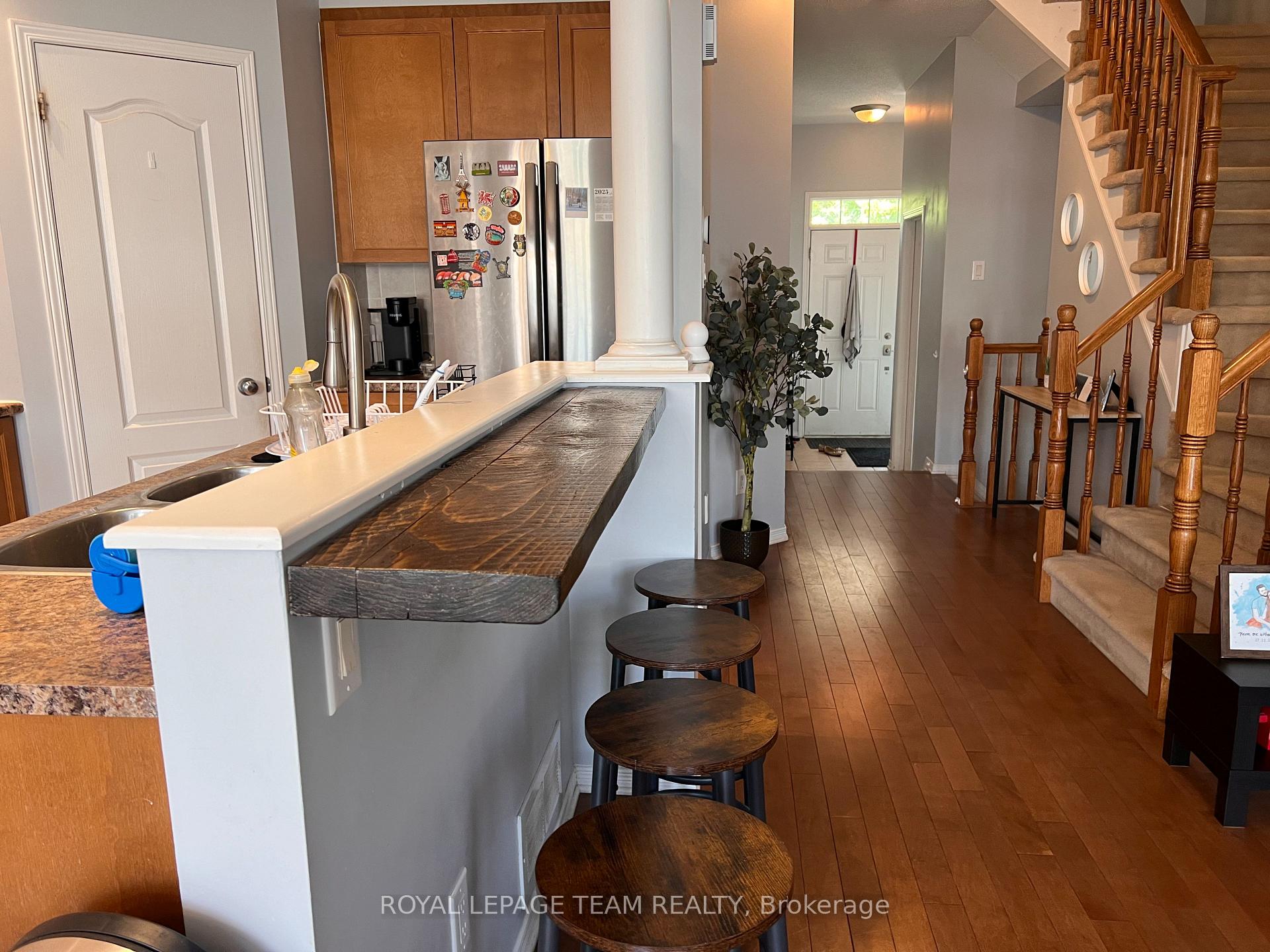 Photo 6 of 747 Nakina Way, Ottawa, Riverside South/Gloucester Glen — HOMEH