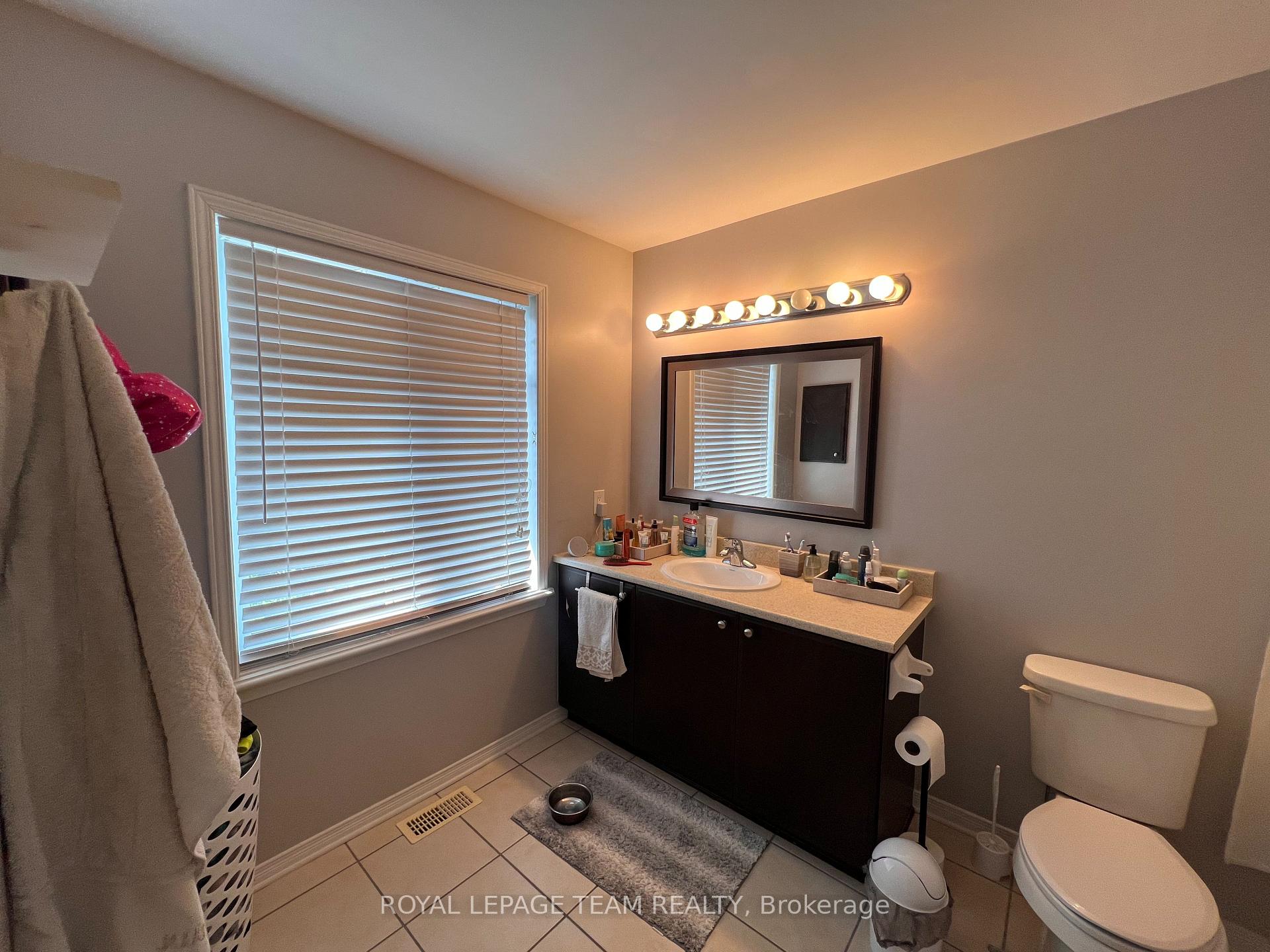 Photo 12 of 747 Nakina Way, Ottawa, Riverside South/Gloucester Glen — HOMEH