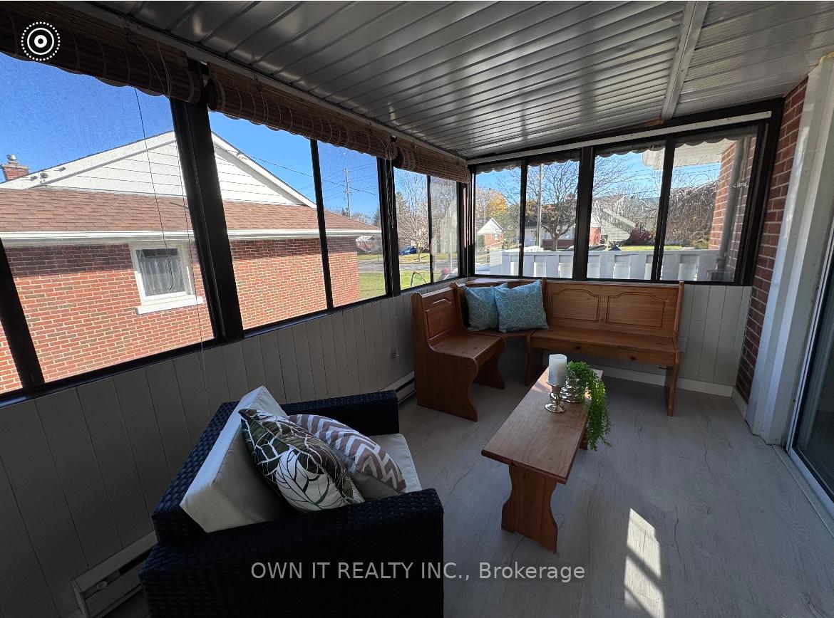 Photo 3 of 162 Allen Street E, Waterloo — HOMEH