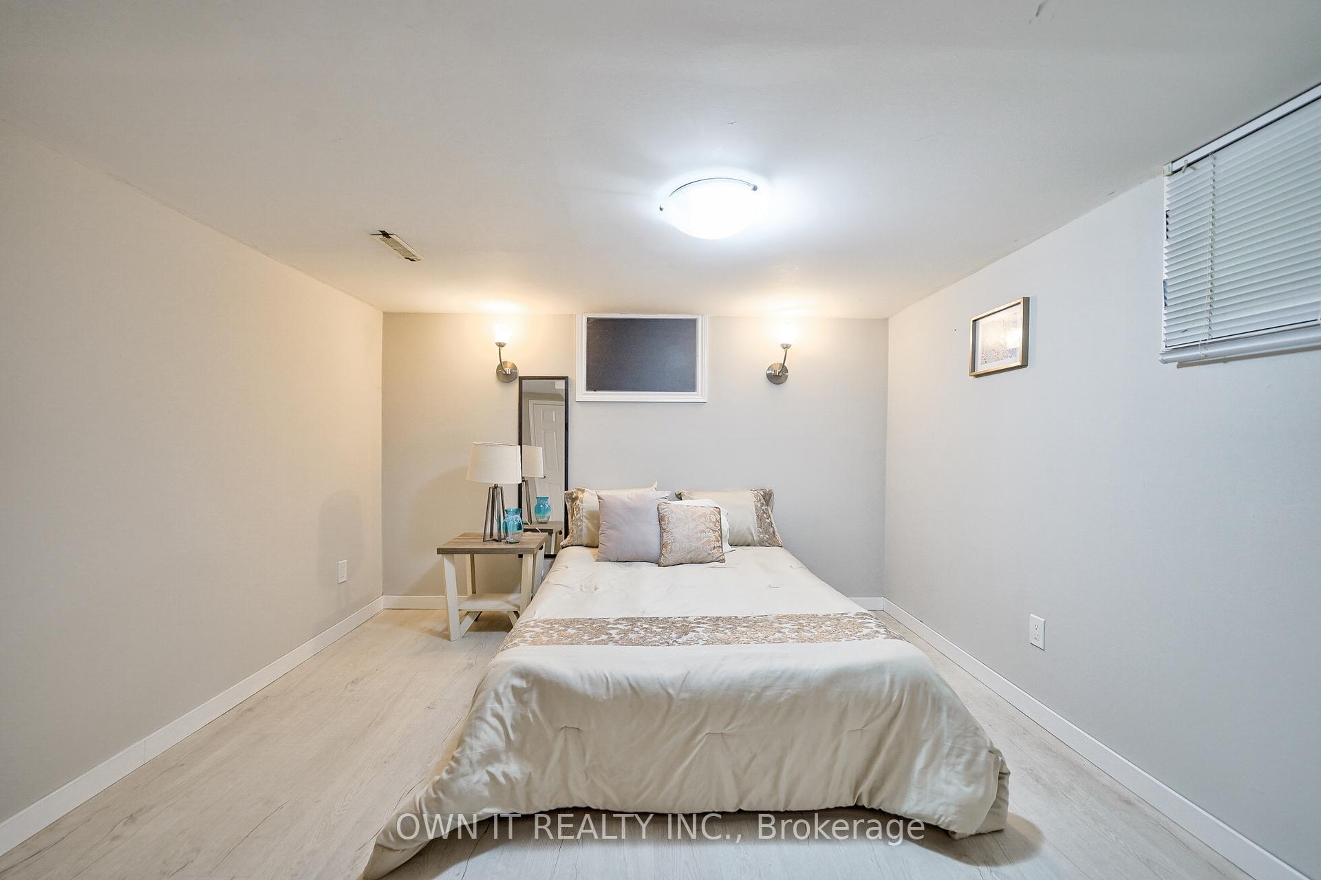 Photo 33 of 162 Allen Street E, Waterloo — HOMEH