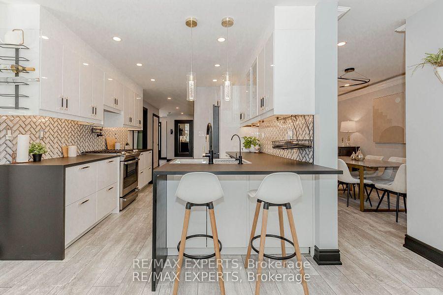 Photo 6 of 148 Lamar Street, Vaughan, Maple — HOMEH