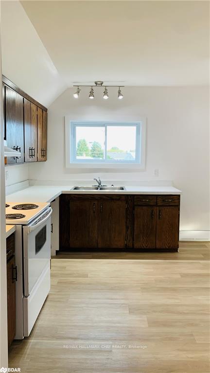 Photo 4 of 156 Simcoe Street, West Nipissing, Sturgeon Falls — HOMEH