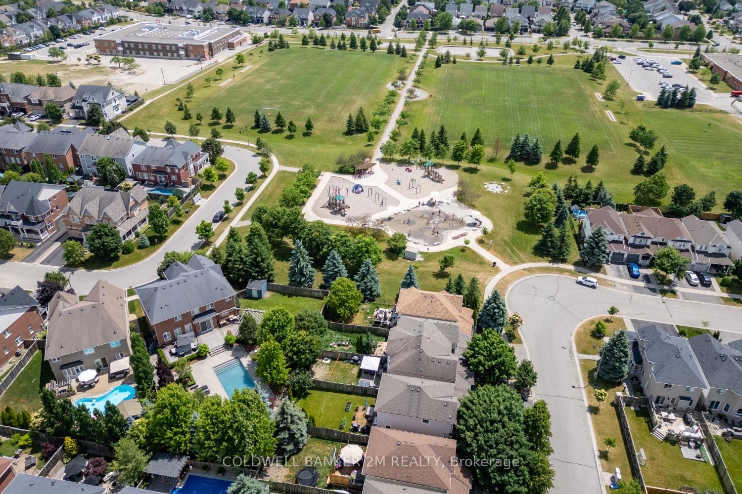 Photo 3 of 50 Gerry Ravary Place, Whitby, Brooklin — HOMEH