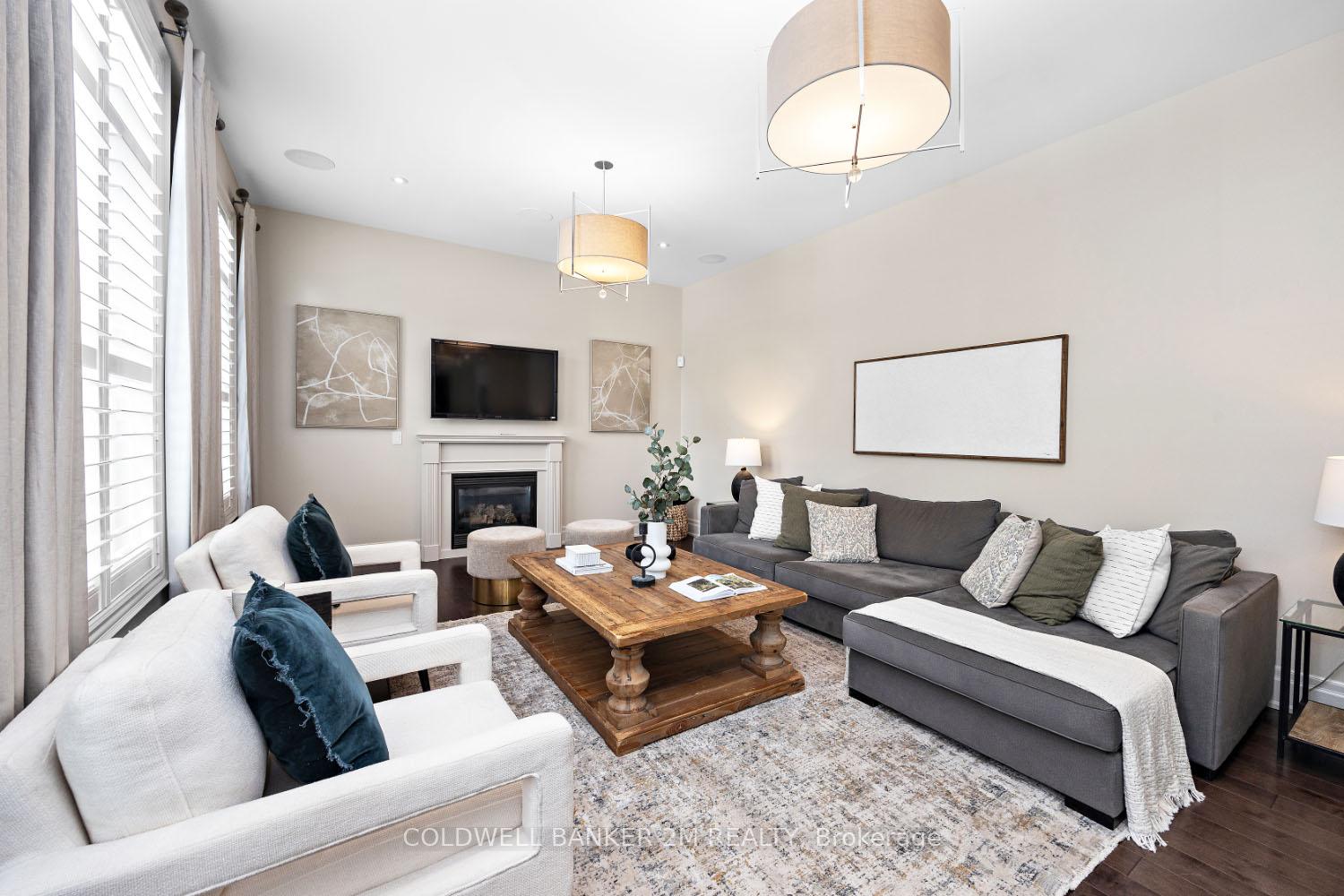 Photo 15 of 50 Gerry Ravary Place, Whitby, Brooklin — HOMEH