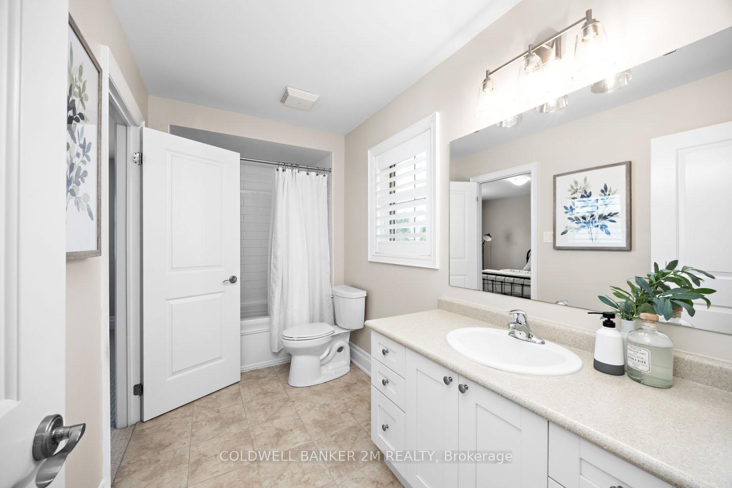 Photo 29 of 50 Gerry Ravary Place, Whitby, Brooklin — HOMEH