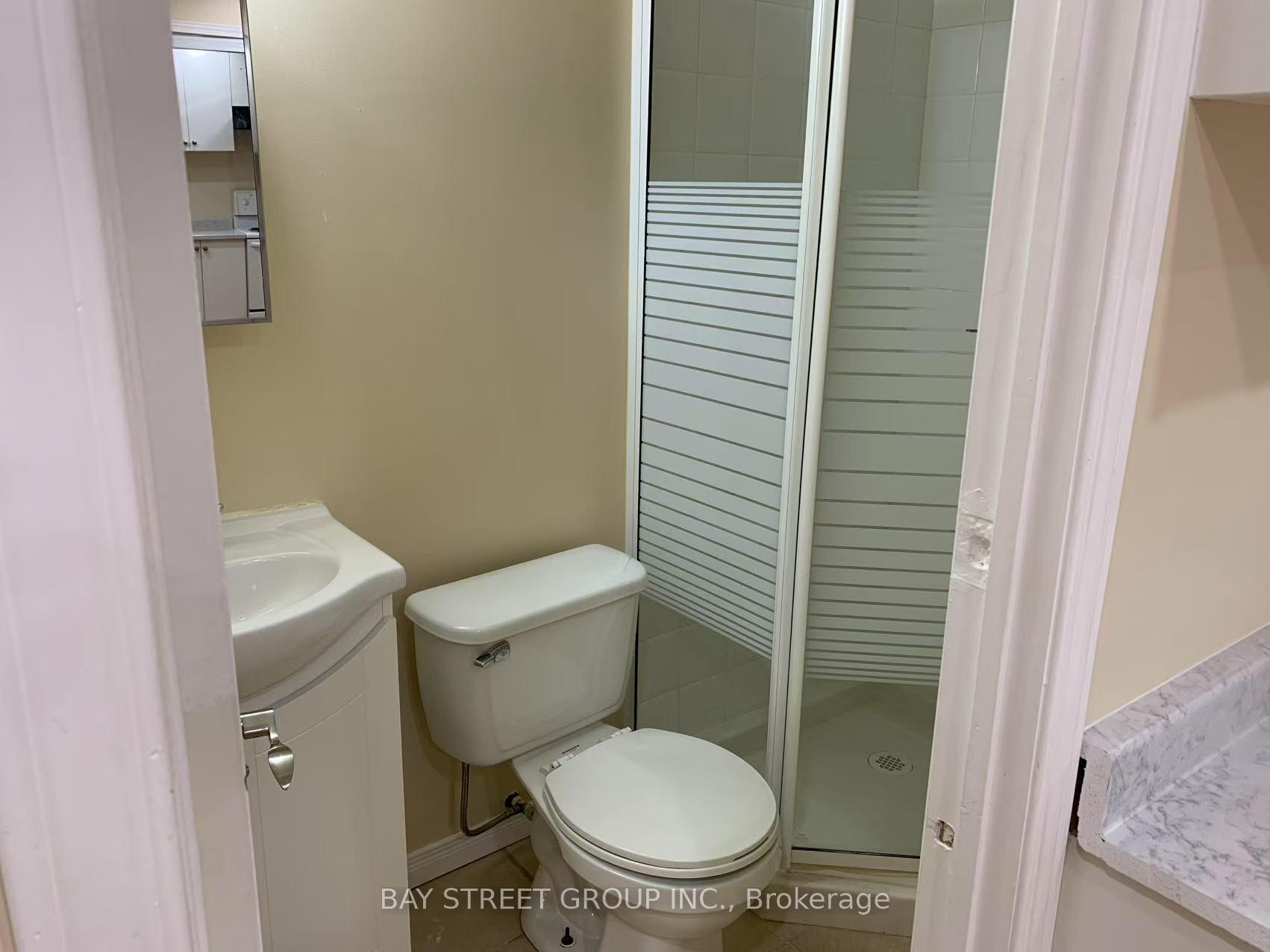 Photo 5 of 98 Foxfield Crescent, Vaughan, Patterson — HOMEH