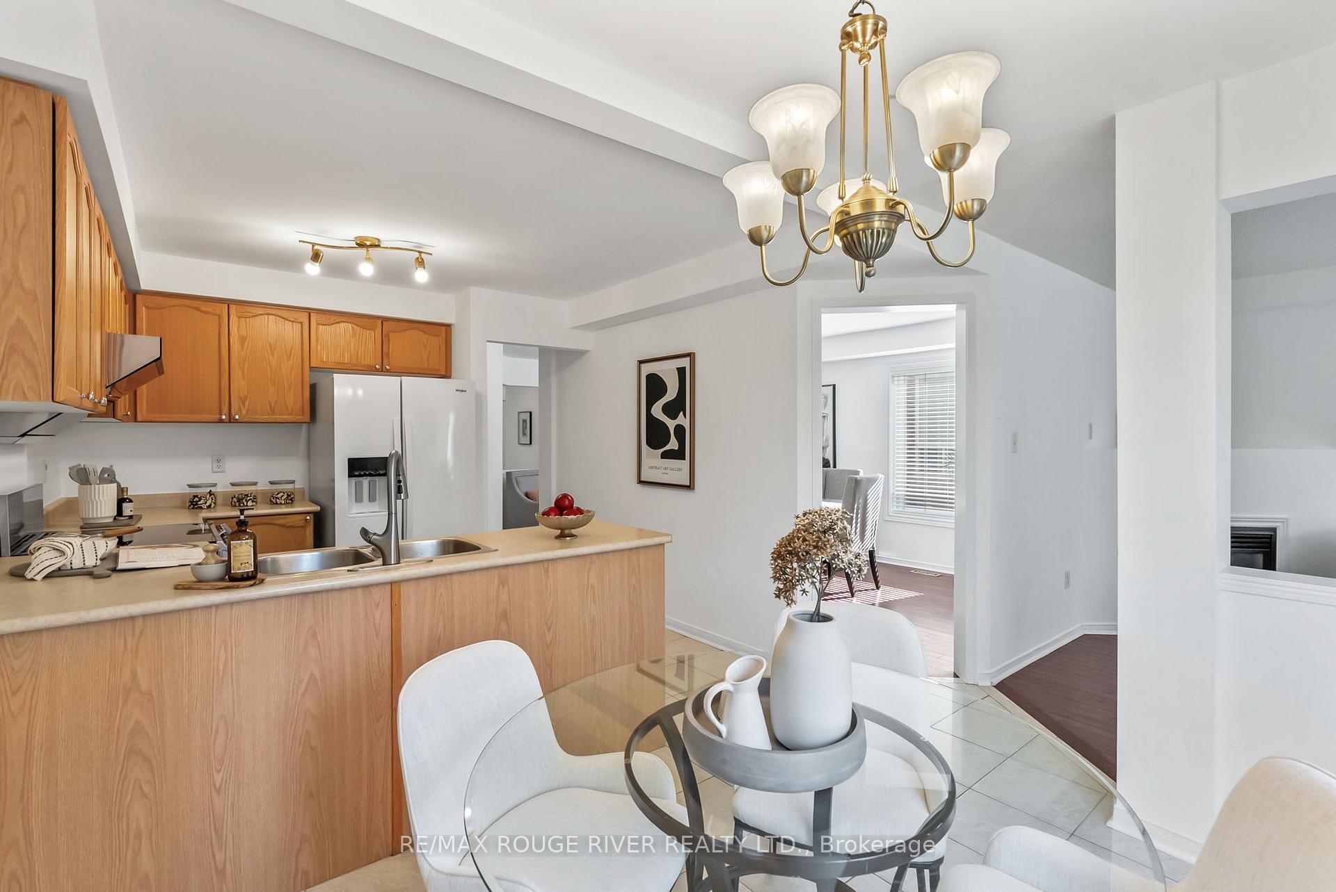 Photo 14 of 155 Bourbon Place, Whitby, Pringle Creek — HOMEH