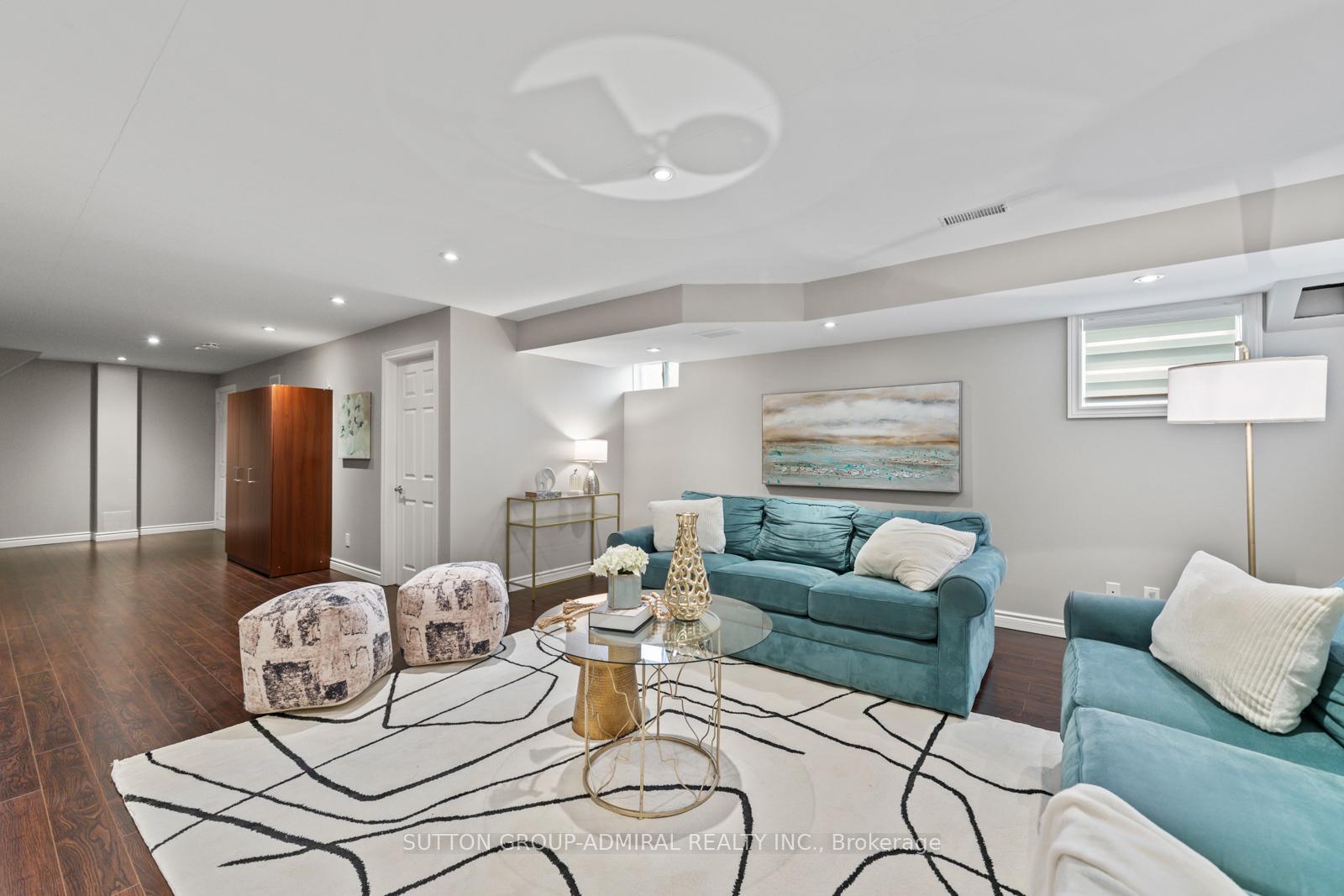 Photo 30 of 1 Robert Green Crescent, Vaughan, Patterson — HOMEH
