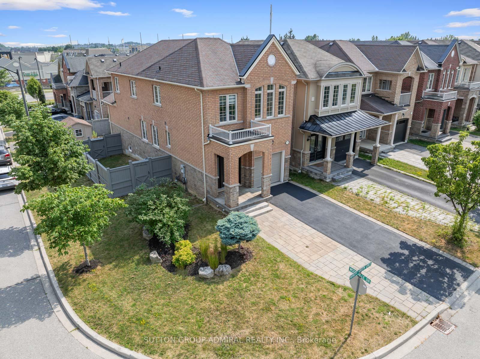 Photo 36 of 1 Robert Green Crescent, Vaughan, Patterson — HOMEH