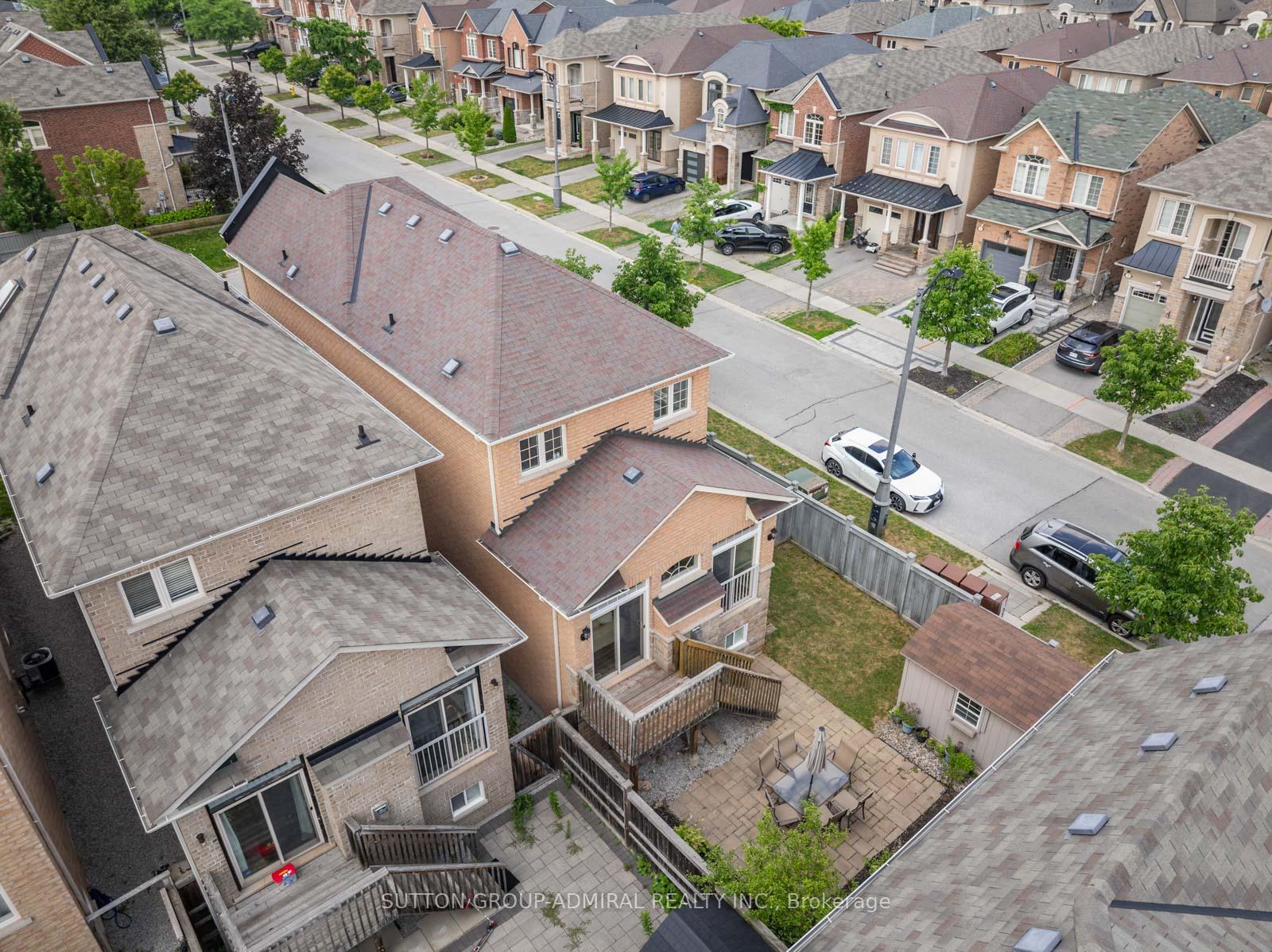 Photo 38 of 1 Robert Green Crescent, Vaughan, Patterson — HOMEH
