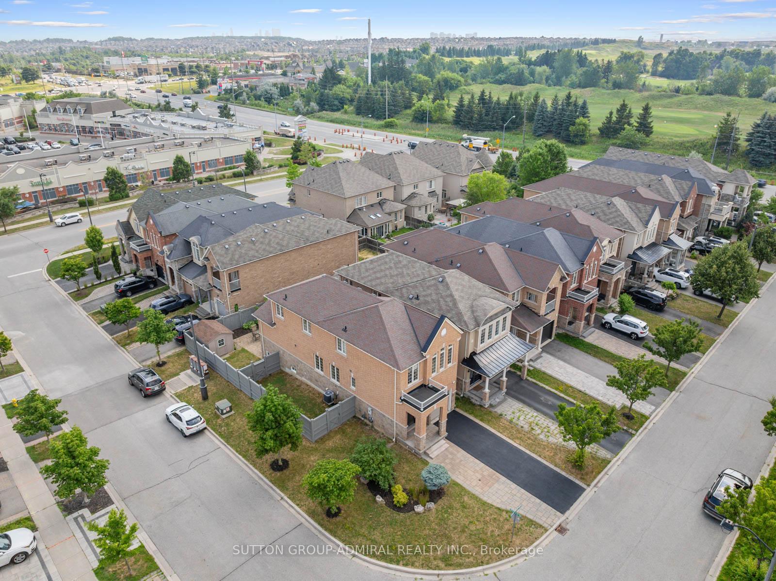 Photo 40 of 1 Robert Green Crescent, Vaughan, Patterson — HOMEH