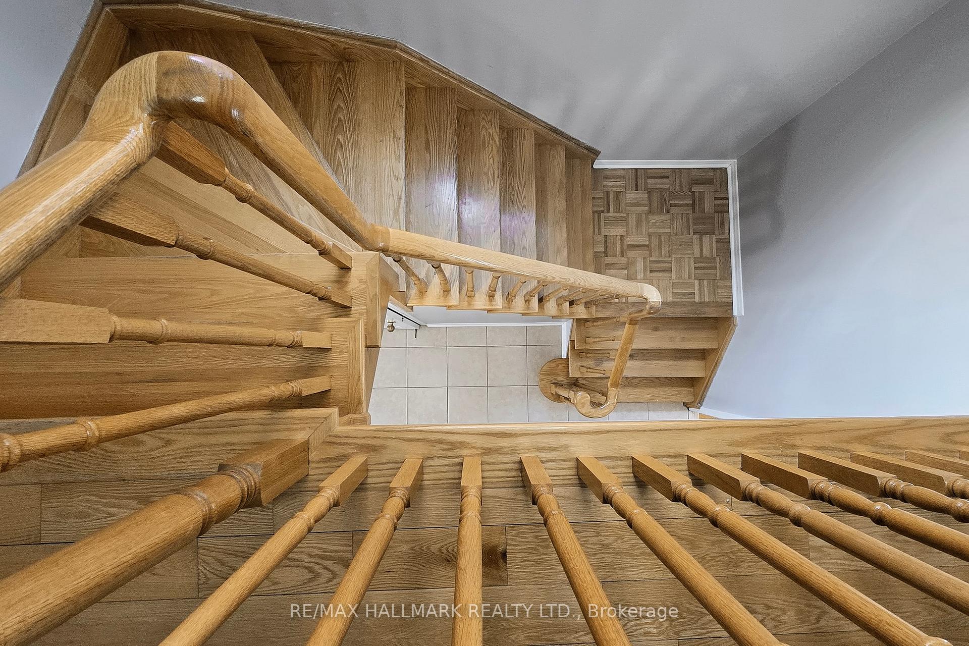 Photo 24 of 18 Catalpa Crescent, Vaughan, Patterson — HOMEH