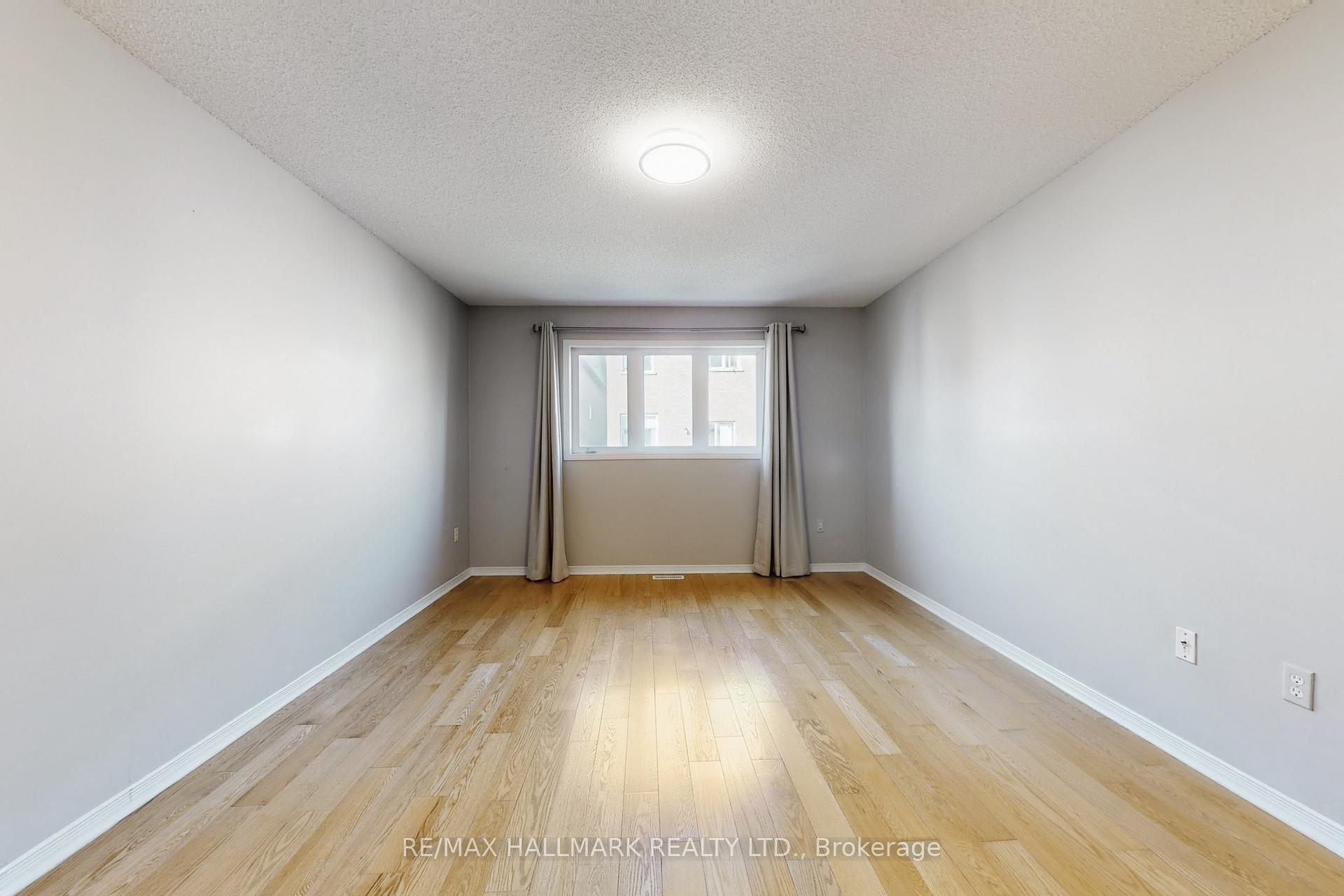 Photo 26 of 18 Catalpa Crescent, Vaughan, Patterson — HOMEH