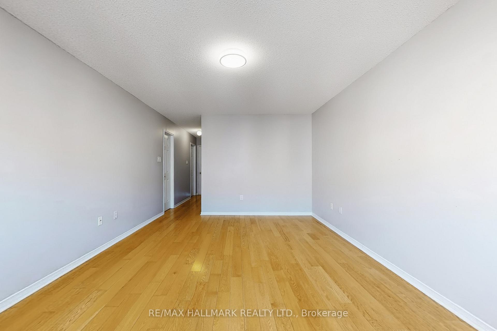 Photo 28 of 18 Catalpa Crescent, Vaughan, Patterson — HOMEH