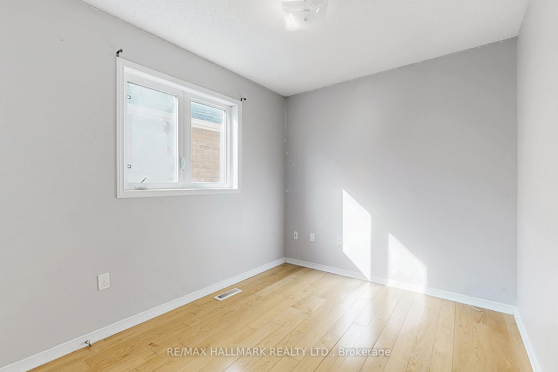 Photo 35 of 18 Catalpa Crescent, Vaughan, Patterson — HOMEH