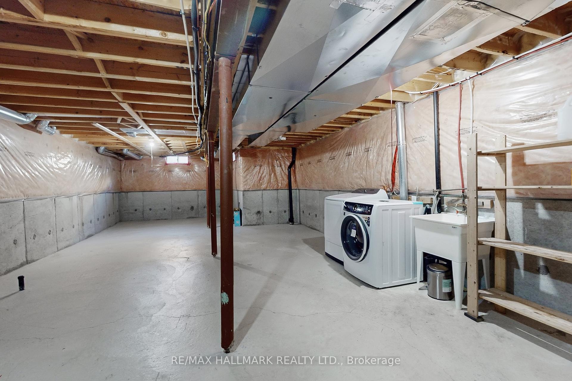 Photo 43 of 18 Catalpa Crescent, Vaughan, Patterson — HOMEH