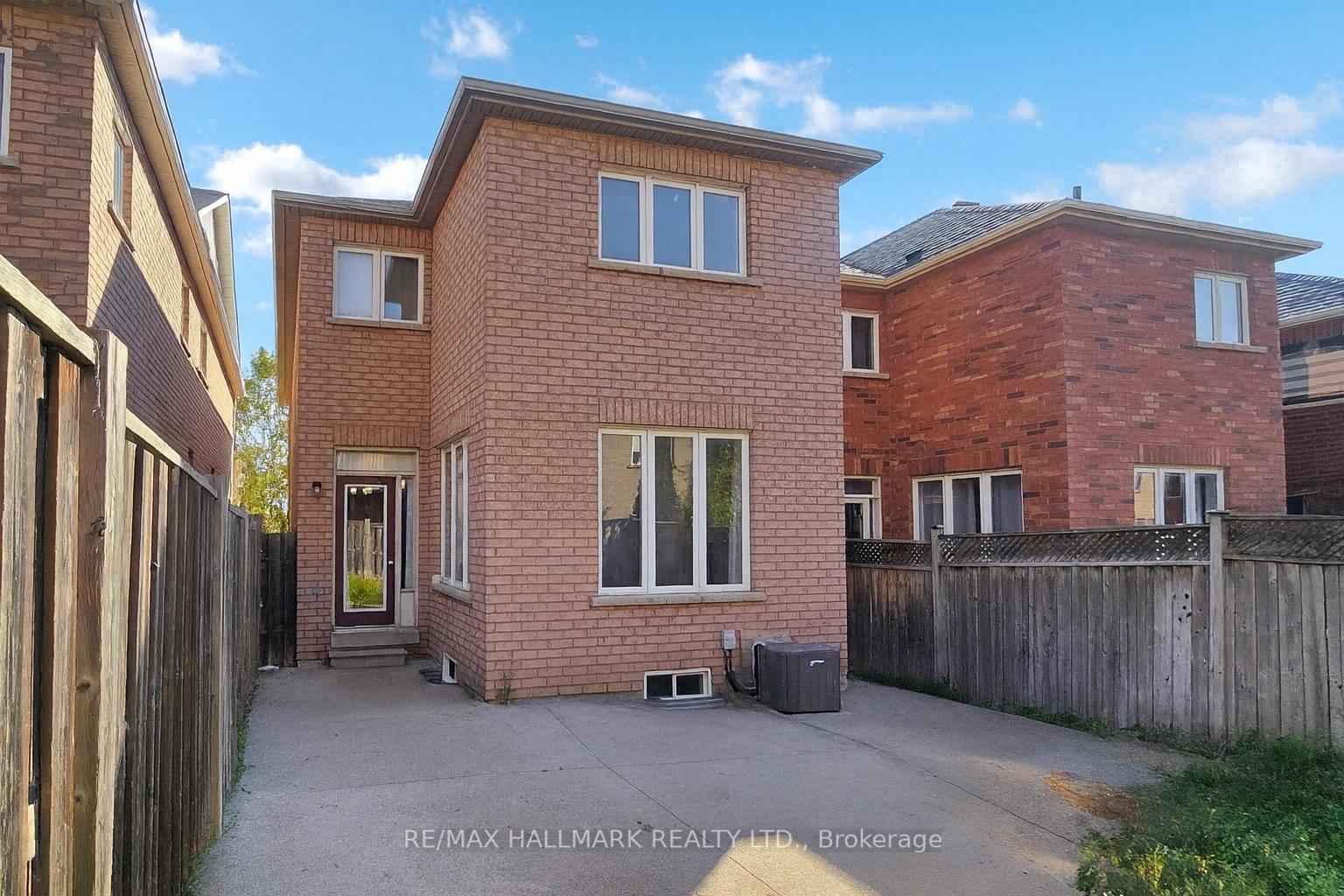 Photo 45 of 18 Catalpa Crescent, Vaughan, Patterson — HOMEH