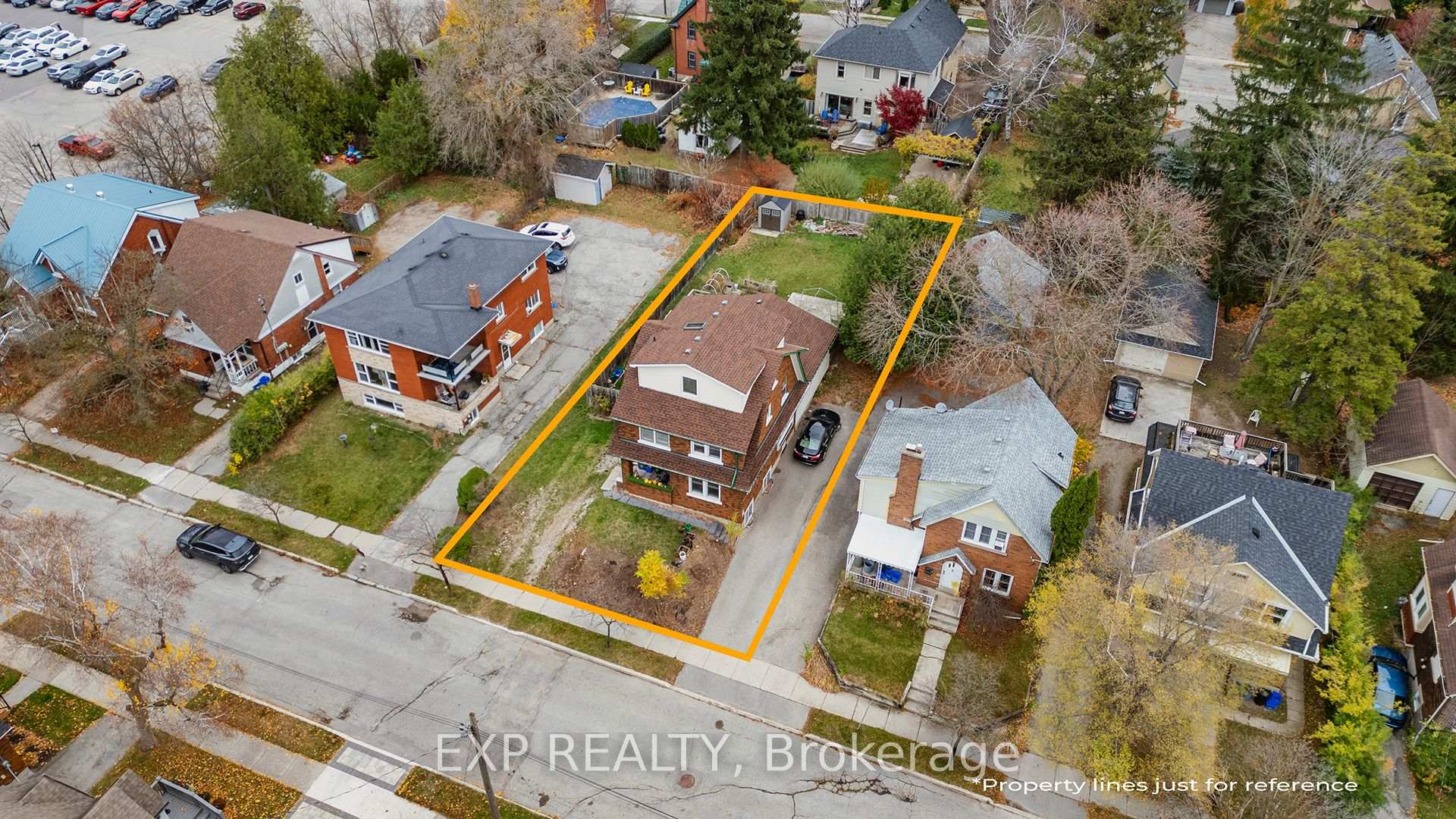 Photo 13 of 16 Dunbar Road N, Waterloo — HOMEH