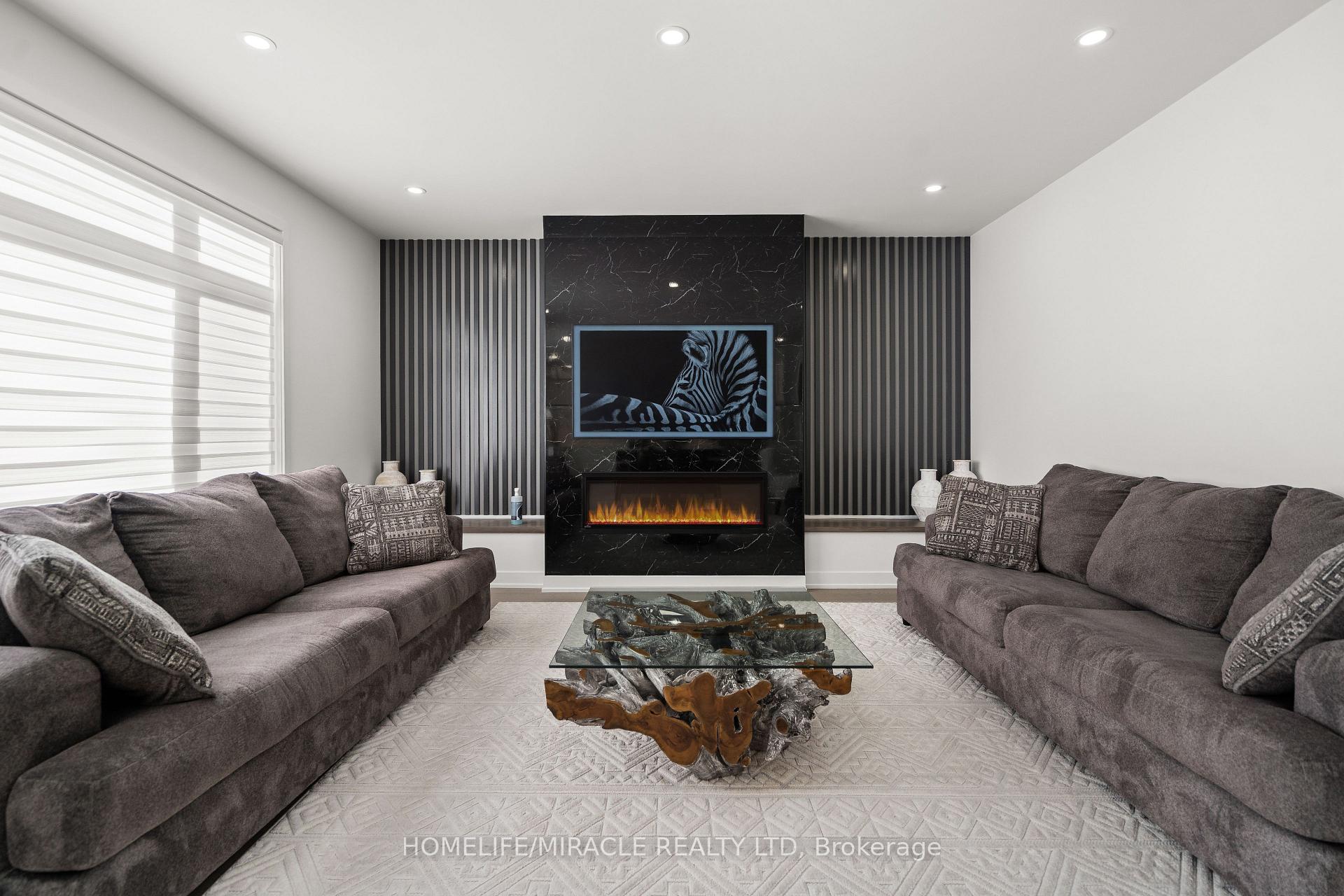 Photo 15 of 616 Kenabeek Terrace E, Ottawa, Riverside South/Gloucester Glen — HOMEH