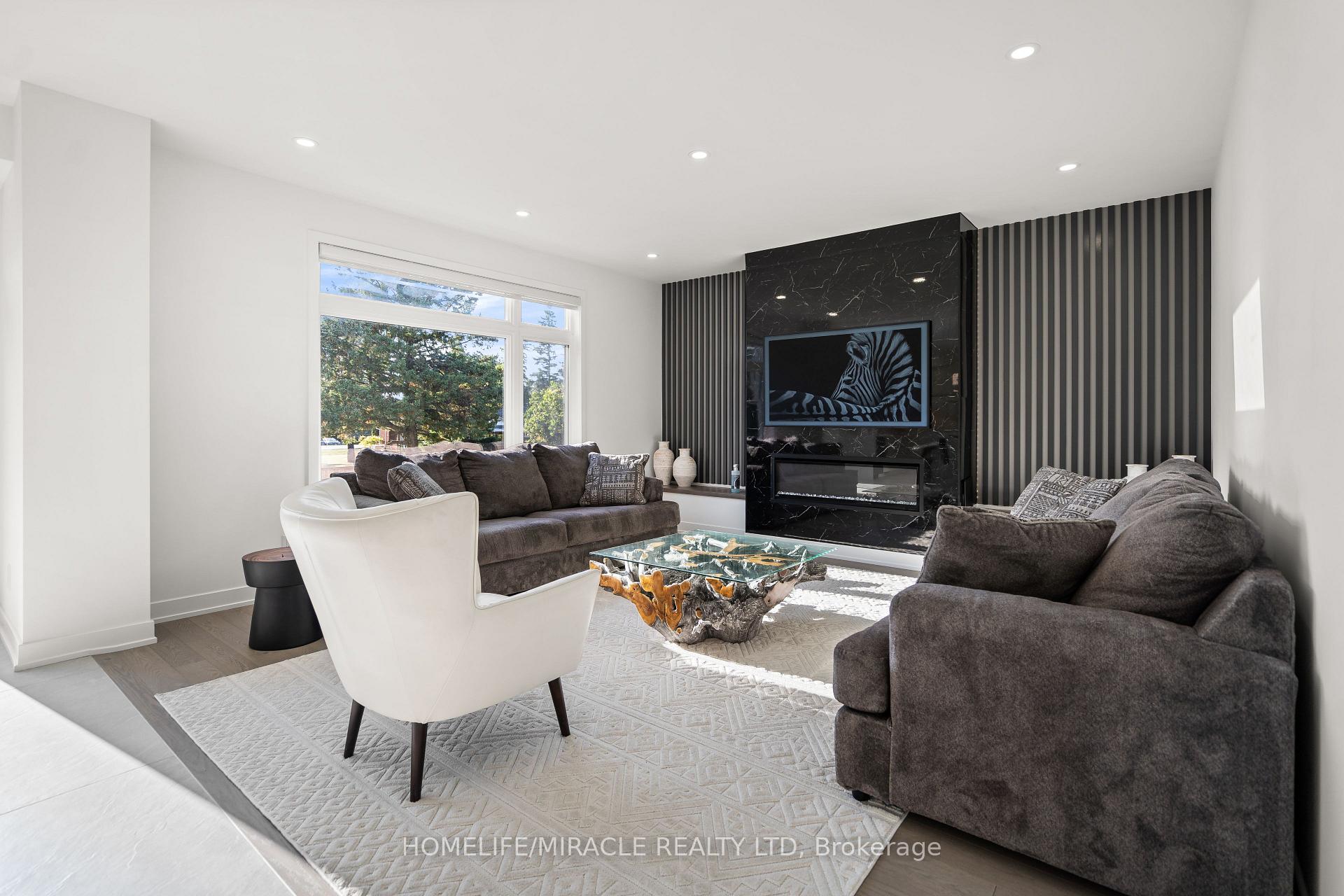 Photo 11 of 616 Kenabeek Terrace E, Ottawa, Riverside South/Gloucester Glen — HOMEH