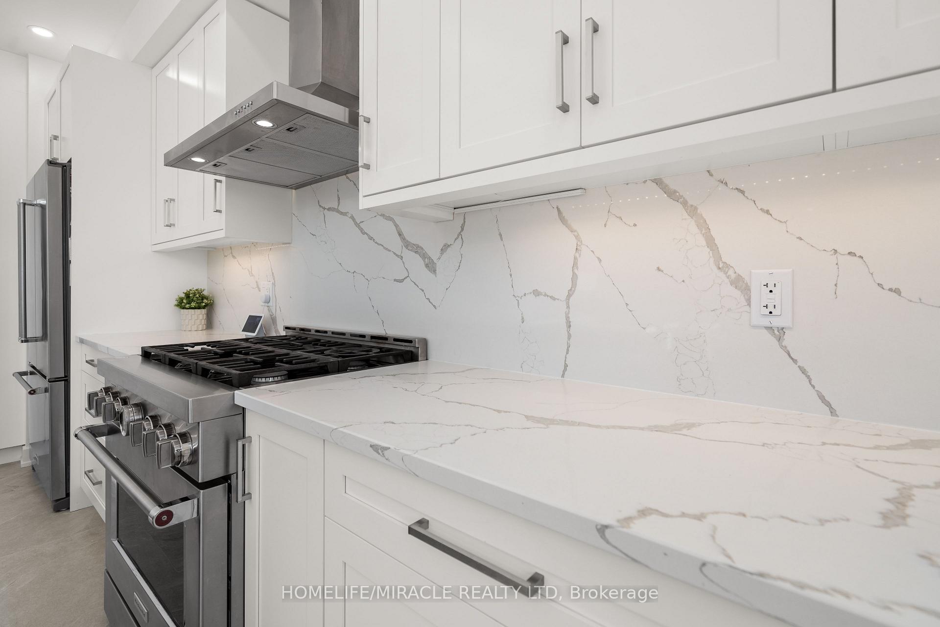 Photo 8 of 616 Kenabeek Terrace E, Ottawa, Riverside South/Gloucester Glen — HOMEH