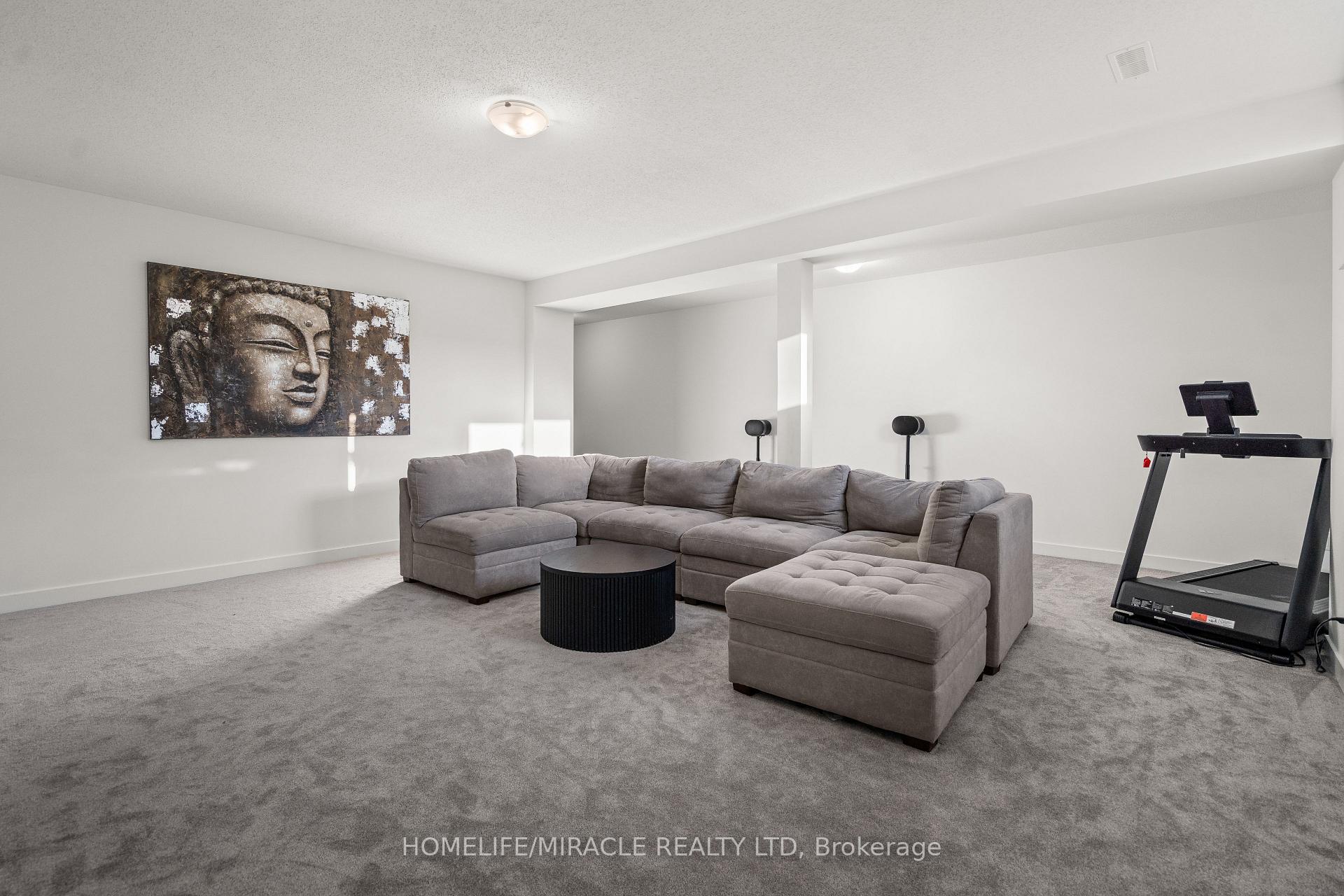 Photo 39 of 616 Kenabeek Terrace E, Ottawa, Riverside South/Gloucester Glen — HOMEH