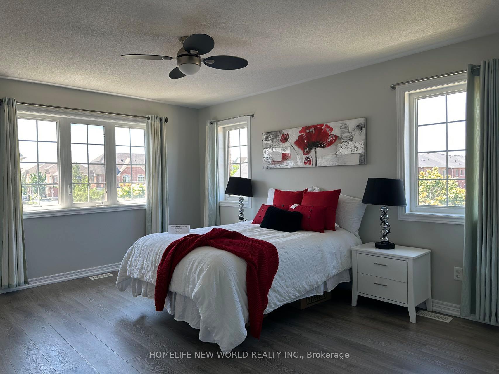 Photo 9 of 35 Westport Drive, Whitby, Pringle Creek — HOMEH