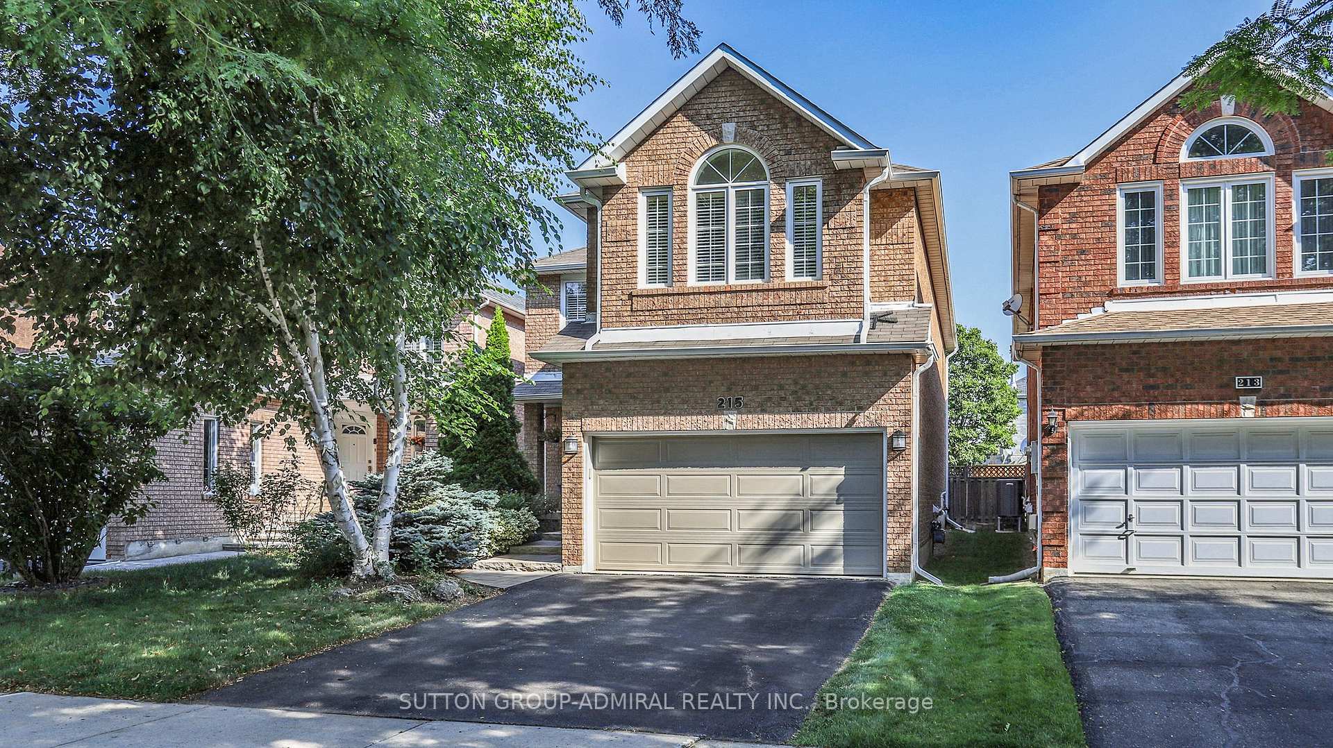 Photo 1 of 215 Brickstone Circle, Vaughan, Brownridge — HOMEH