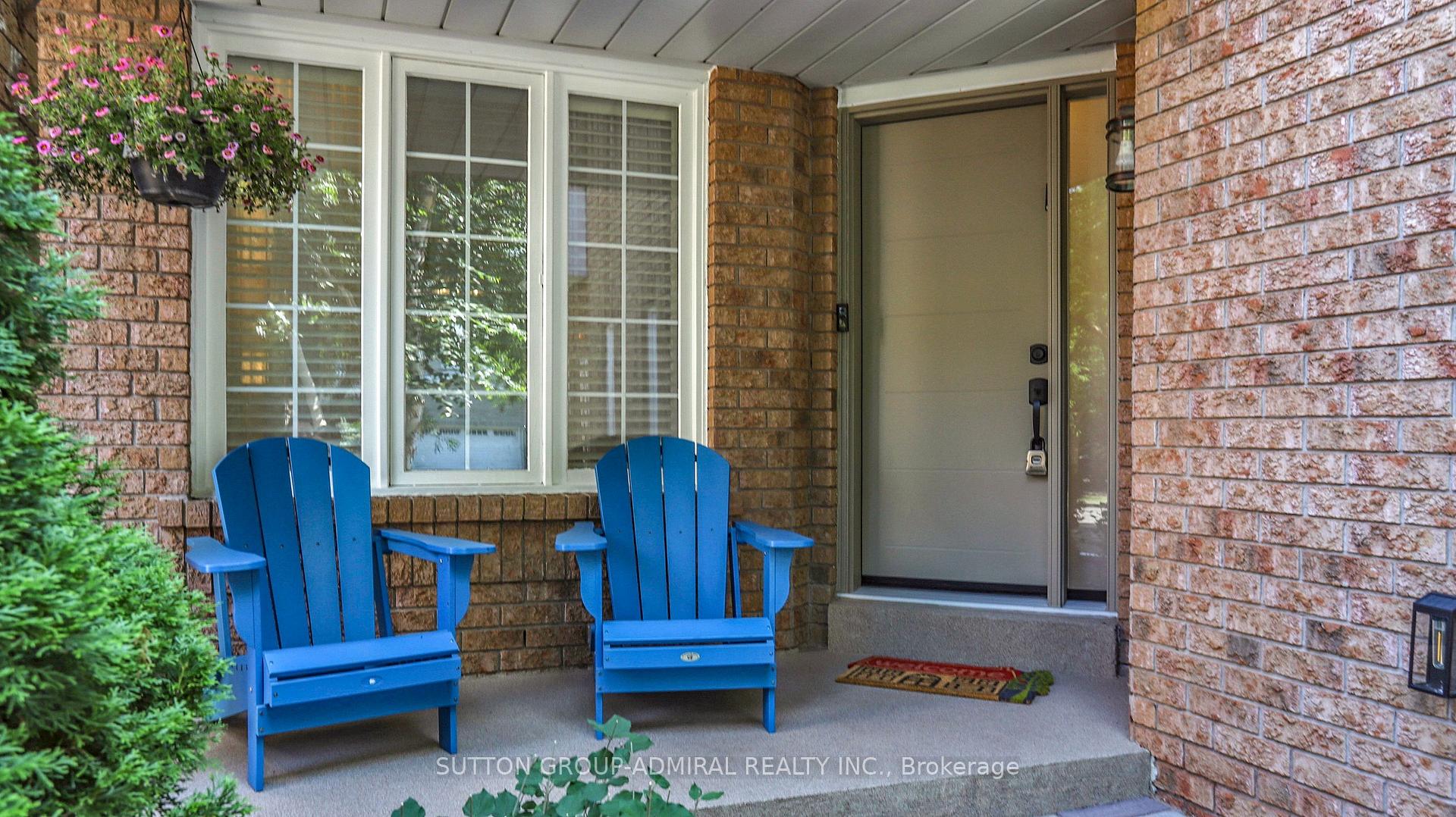 Photo 2 of 215 Brickstone Circle, Vaughan, Brownridge — HOMEH