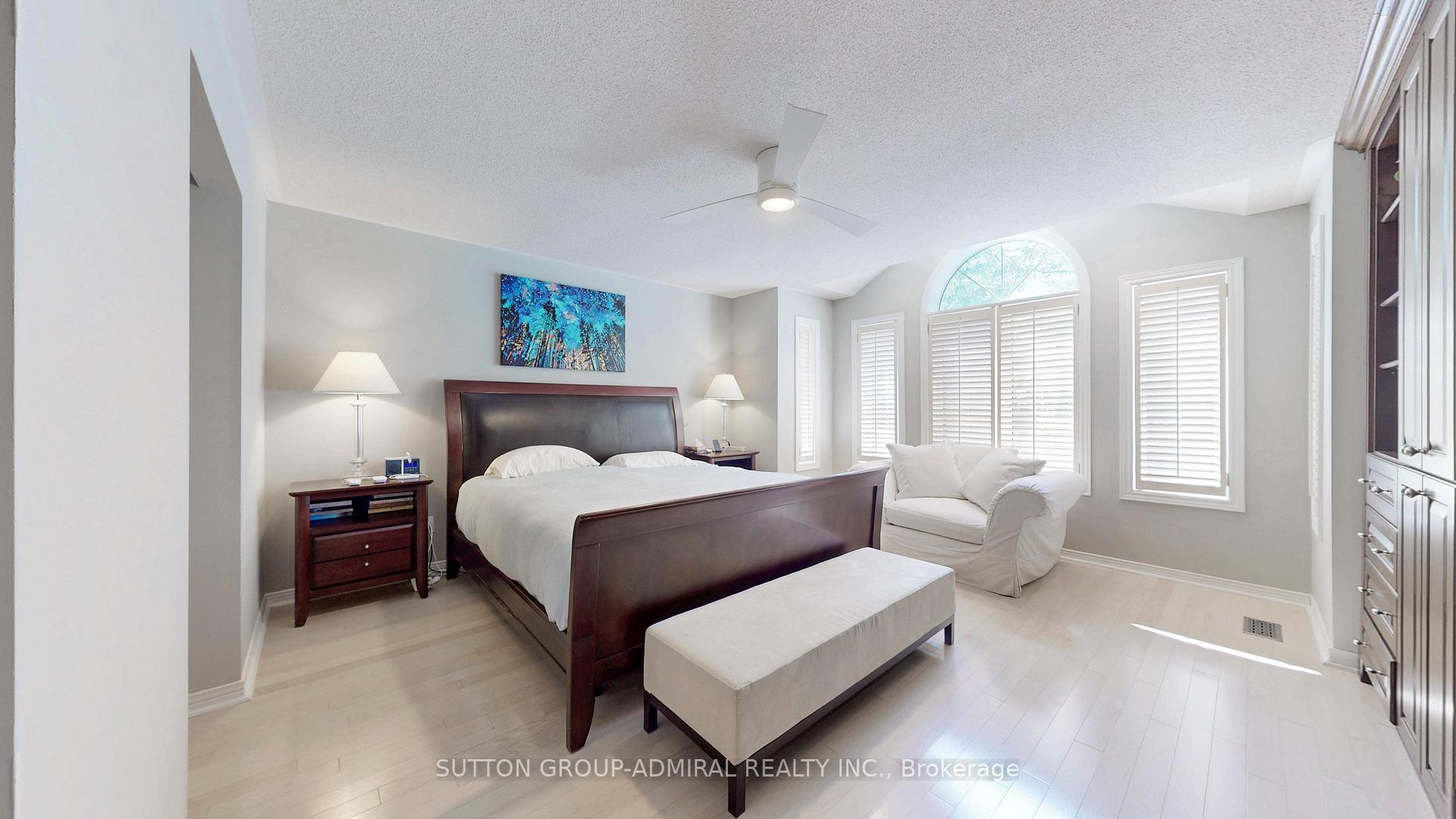 Photo 18 of 215 Brickstone Circle, Vaughan, Brownridge — HOMEH