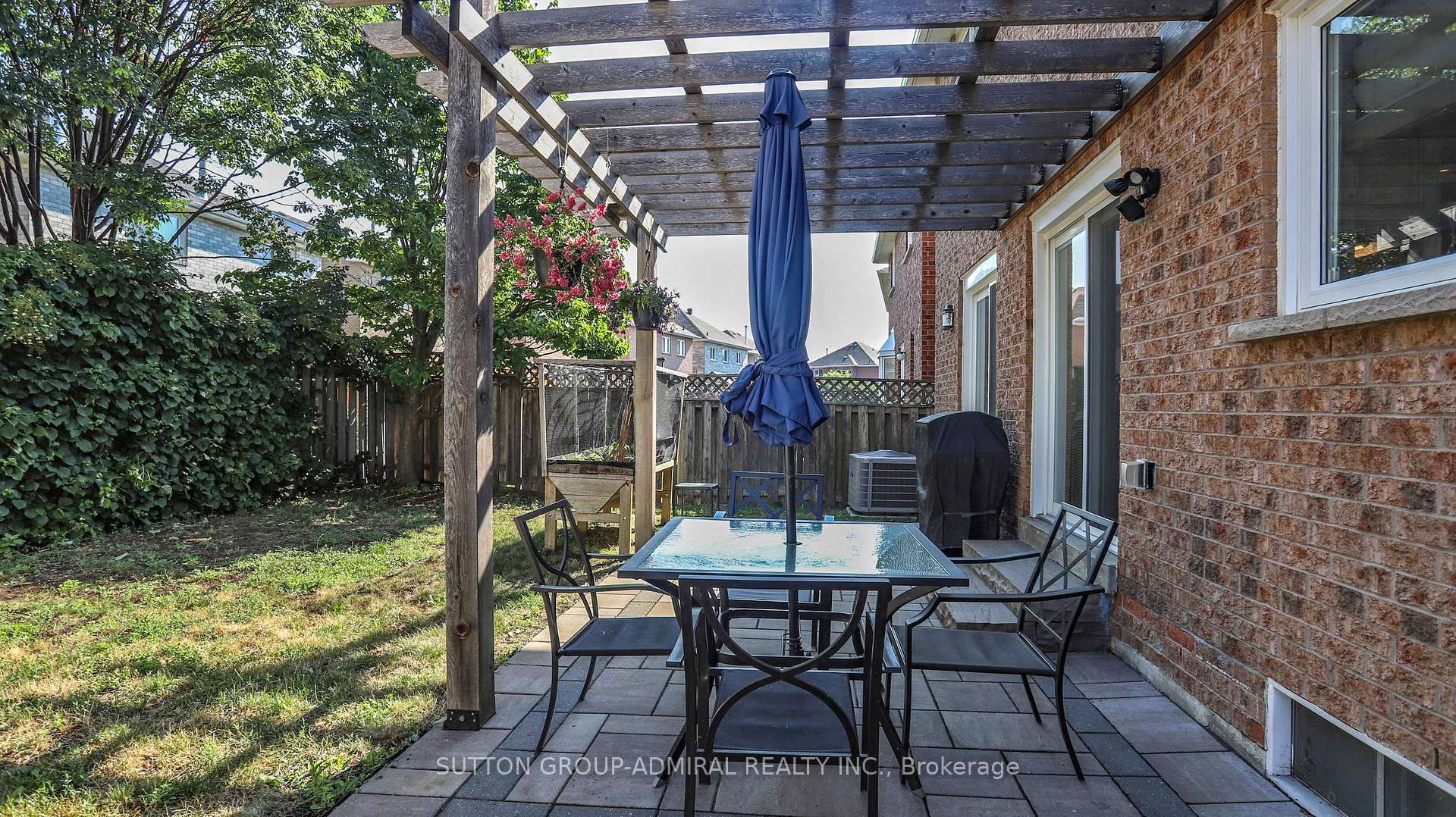 Photo 40 of 215 Brickstone Circle, Vaughan, Brownridge — HOMEH