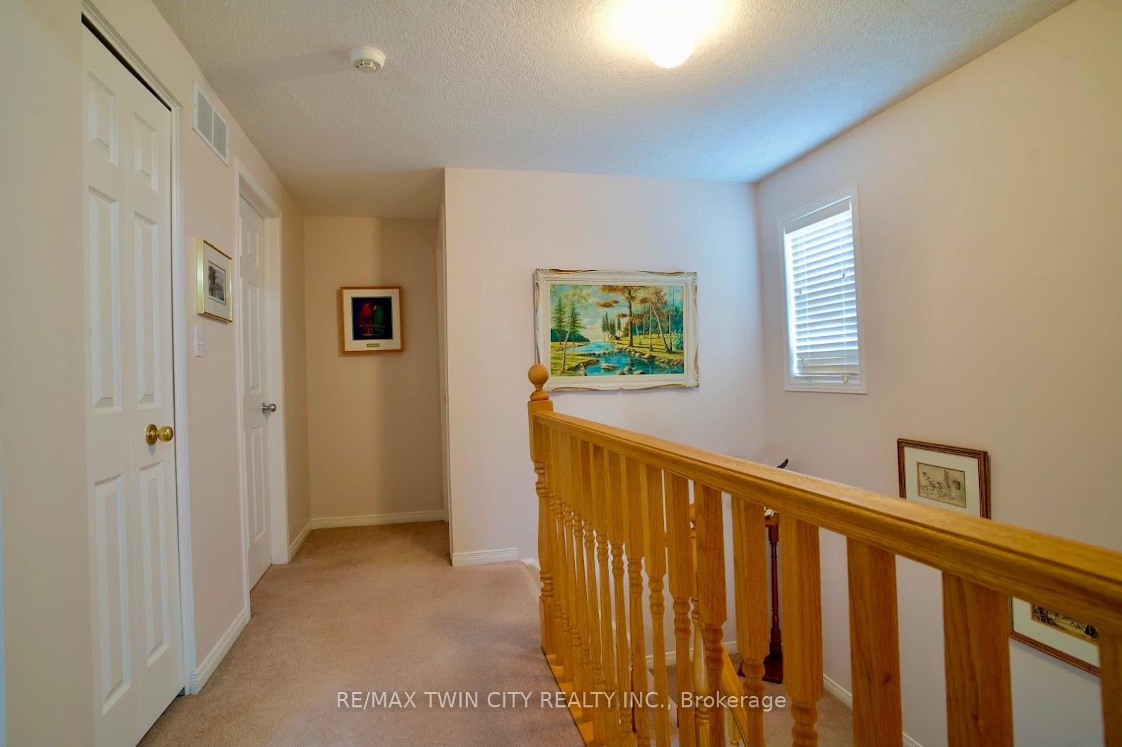 Photo 11 of 601 Mountain Maple Avenue, Waterloo — HOMEH