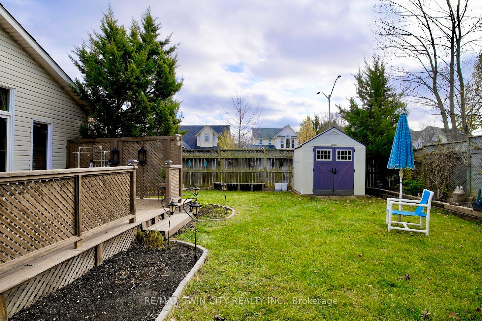 Photo 25 of 601 Mountain Maple Avenue, Waterloo — HOMEH