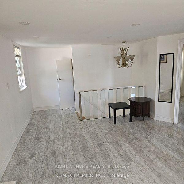 Photo 1 of Unit 2, 64 Wellington Street E, Aurora, Aurora Village — HOMEH