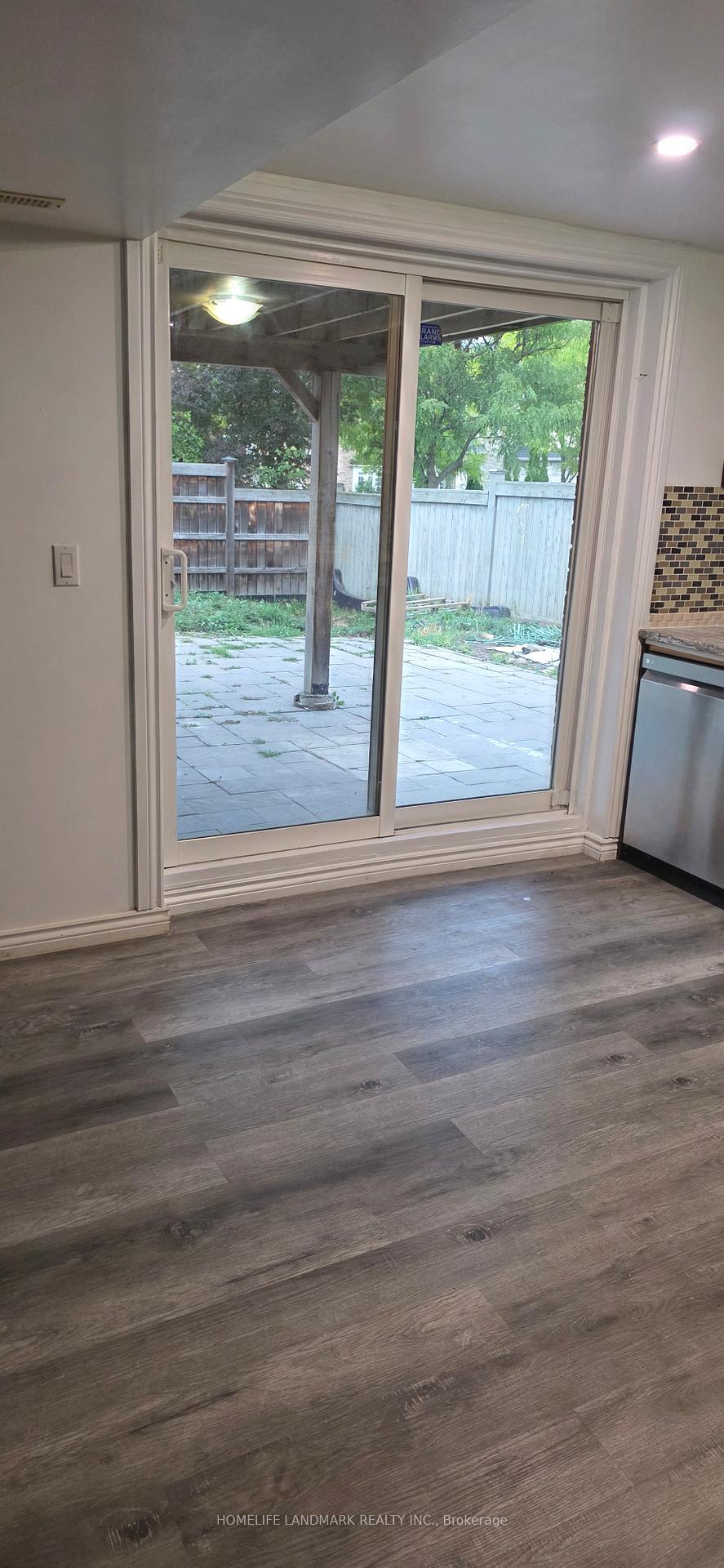 Photo 4 of Unit Bsmt, 154 William Bowes Boulevard W, Vaughan, Patterson — HOMEH