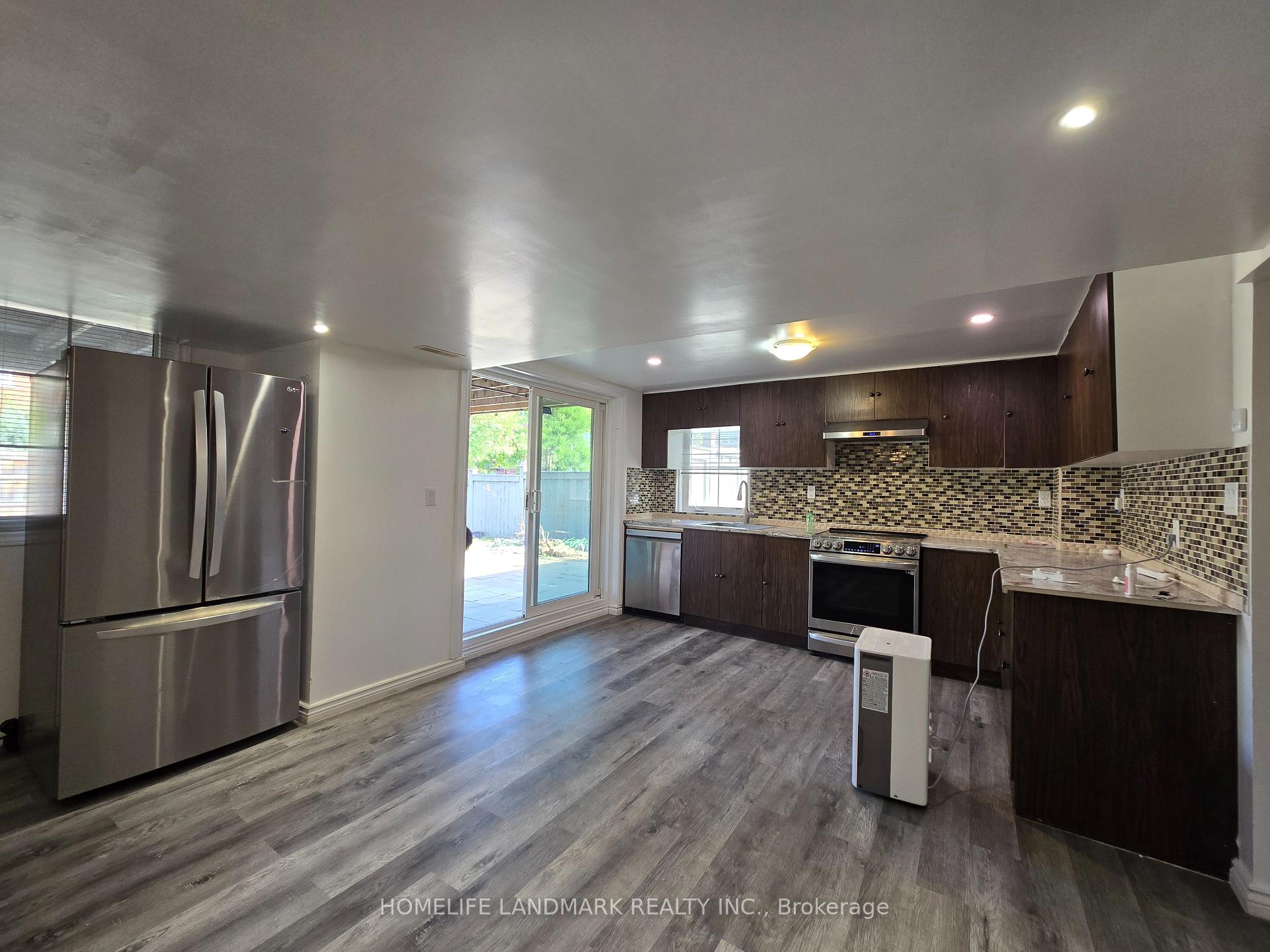 Photo 5 of Unit Bsmt, 154 William Bowes Boulevard W, Vaughan, Patterson — HOMEH
