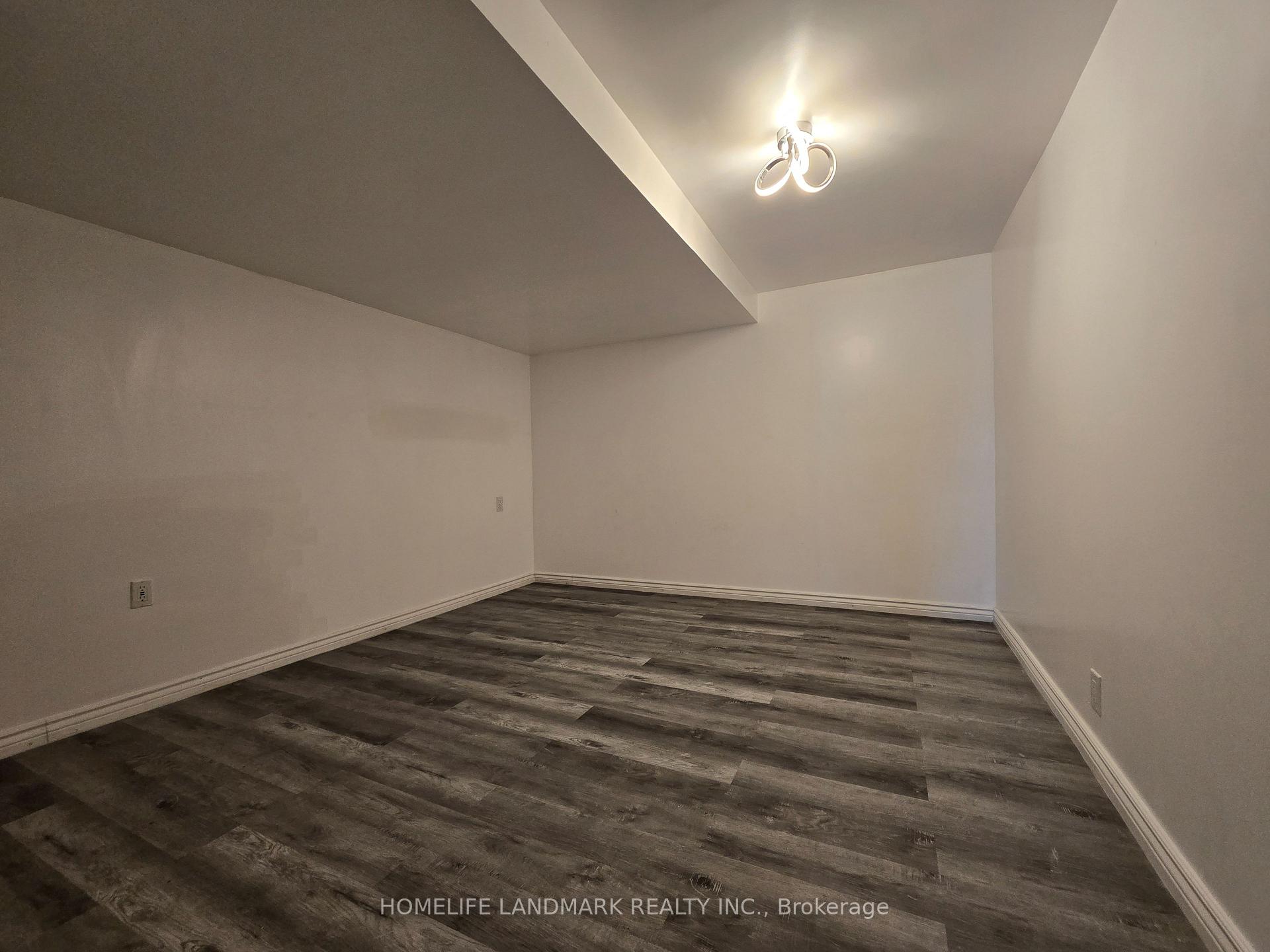 Photo 8 of Unit Bsmt, 154 William Bowes Boulevard W, Vaughan, Patterson — HOMEH