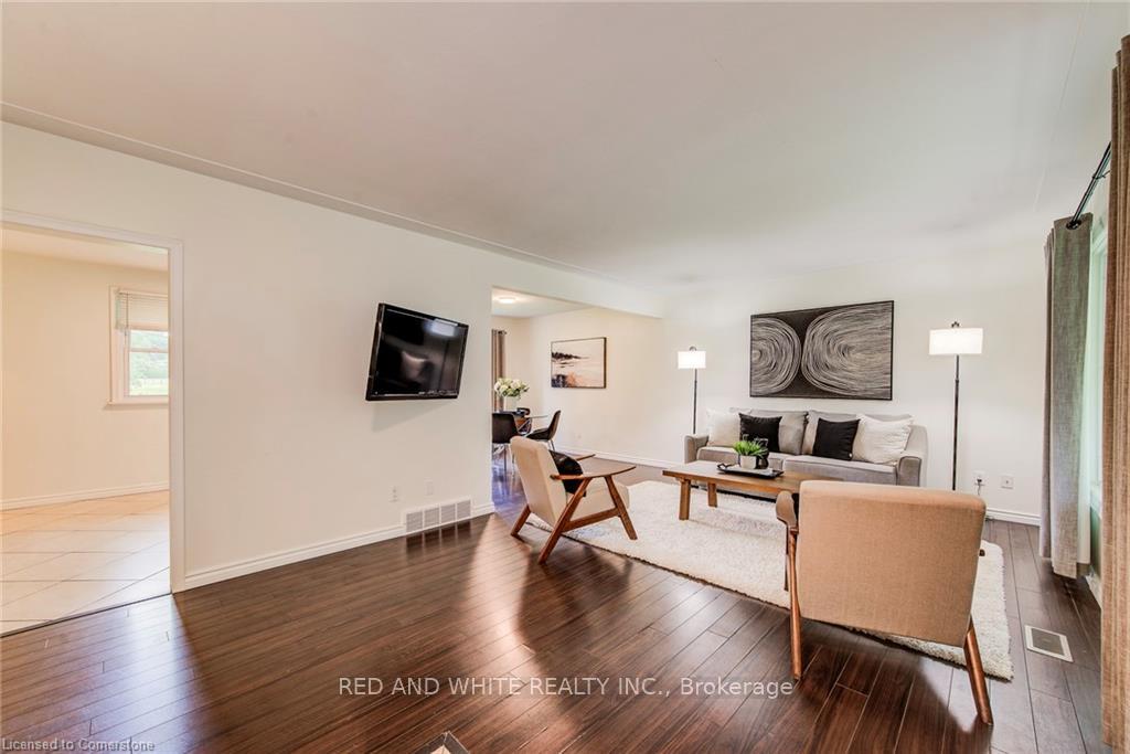 Photo 9 of 33 Golf Course Road, Woolwich — HOMEH