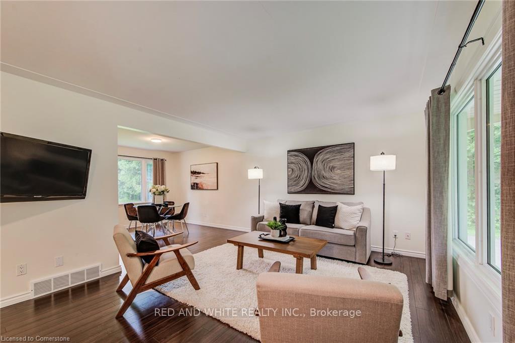 Photo 11 of 33 Golf Course Road, Woolwich — HOMEH