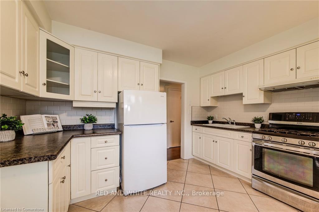 Photo 19 of 33 Golf Course Road, Woolwich — HOMEH