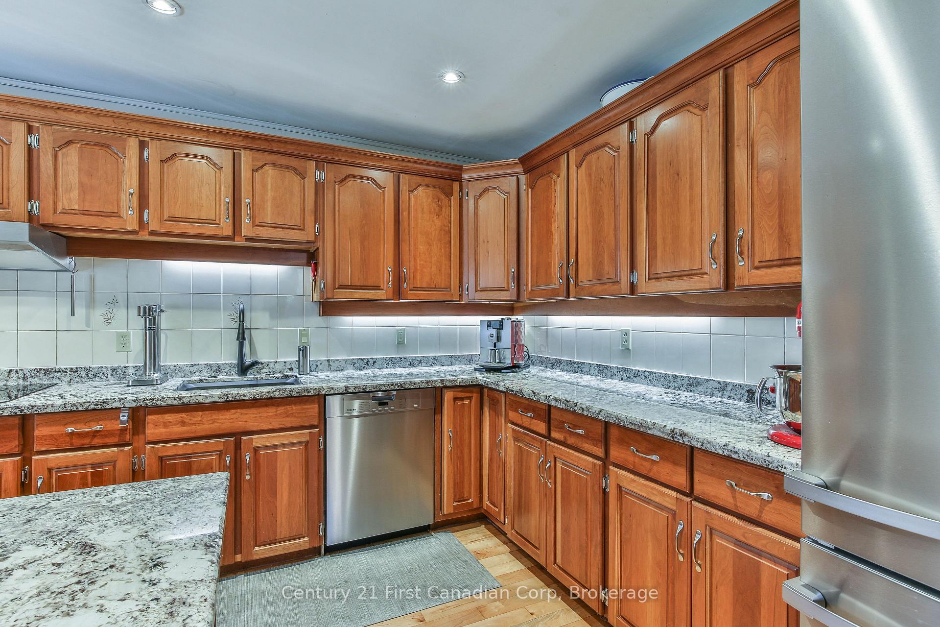 Photo 8 of 195927 19TH Line, Zorra, Kintore — HOMEH