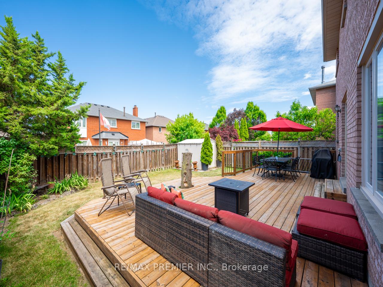 Photo 31 of 129 View North Court, Vaughan, West Woodbridge — HOMEH