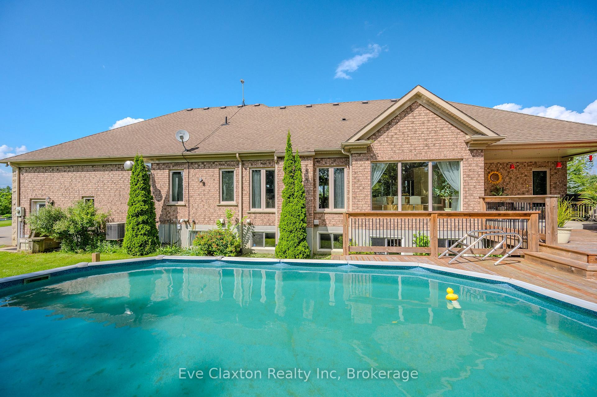 Photo 3 of 5946 86 Line, Woolwich — HOMEH