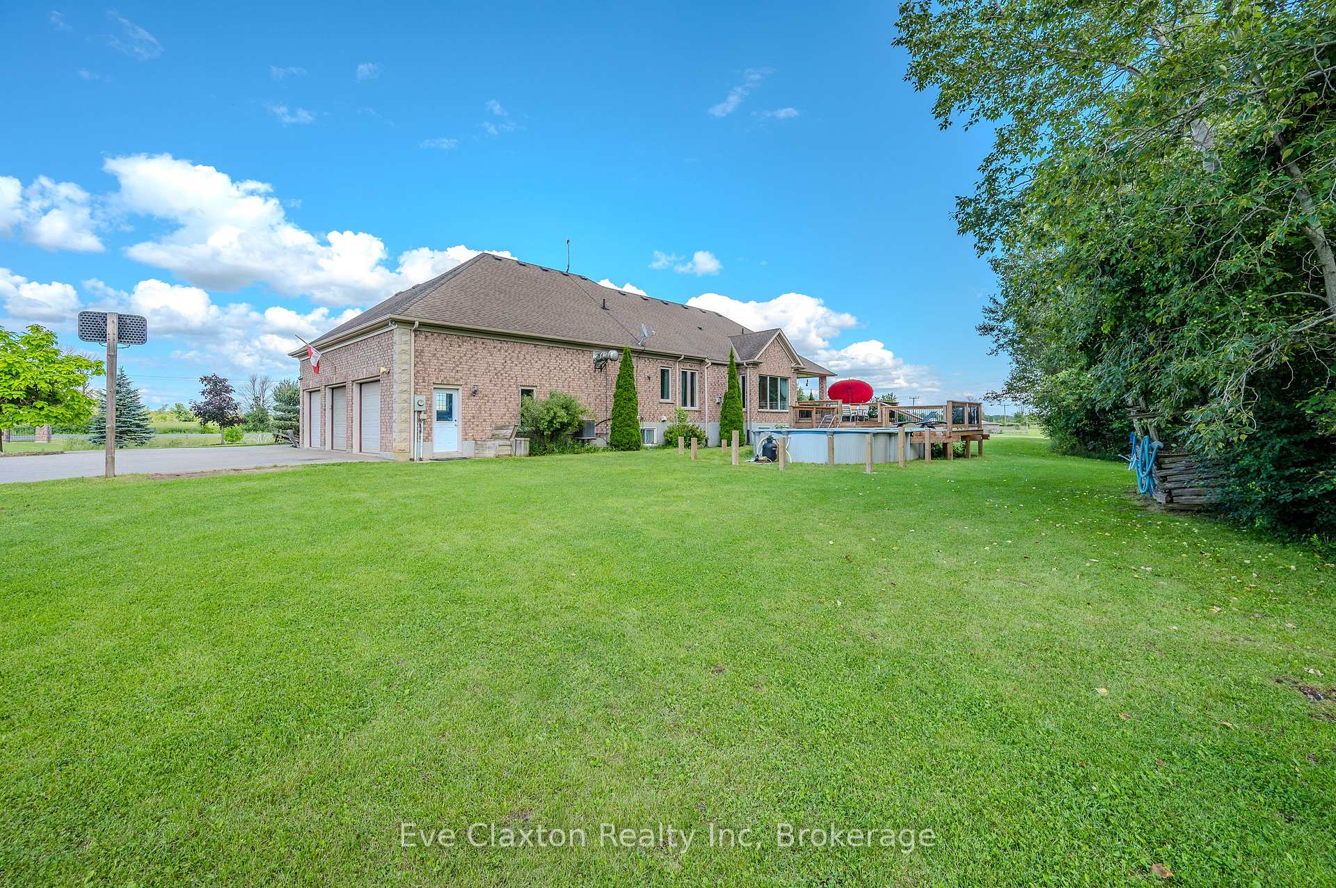 Photo 5 of 5946 86 Line, Woolwich — HOMEH