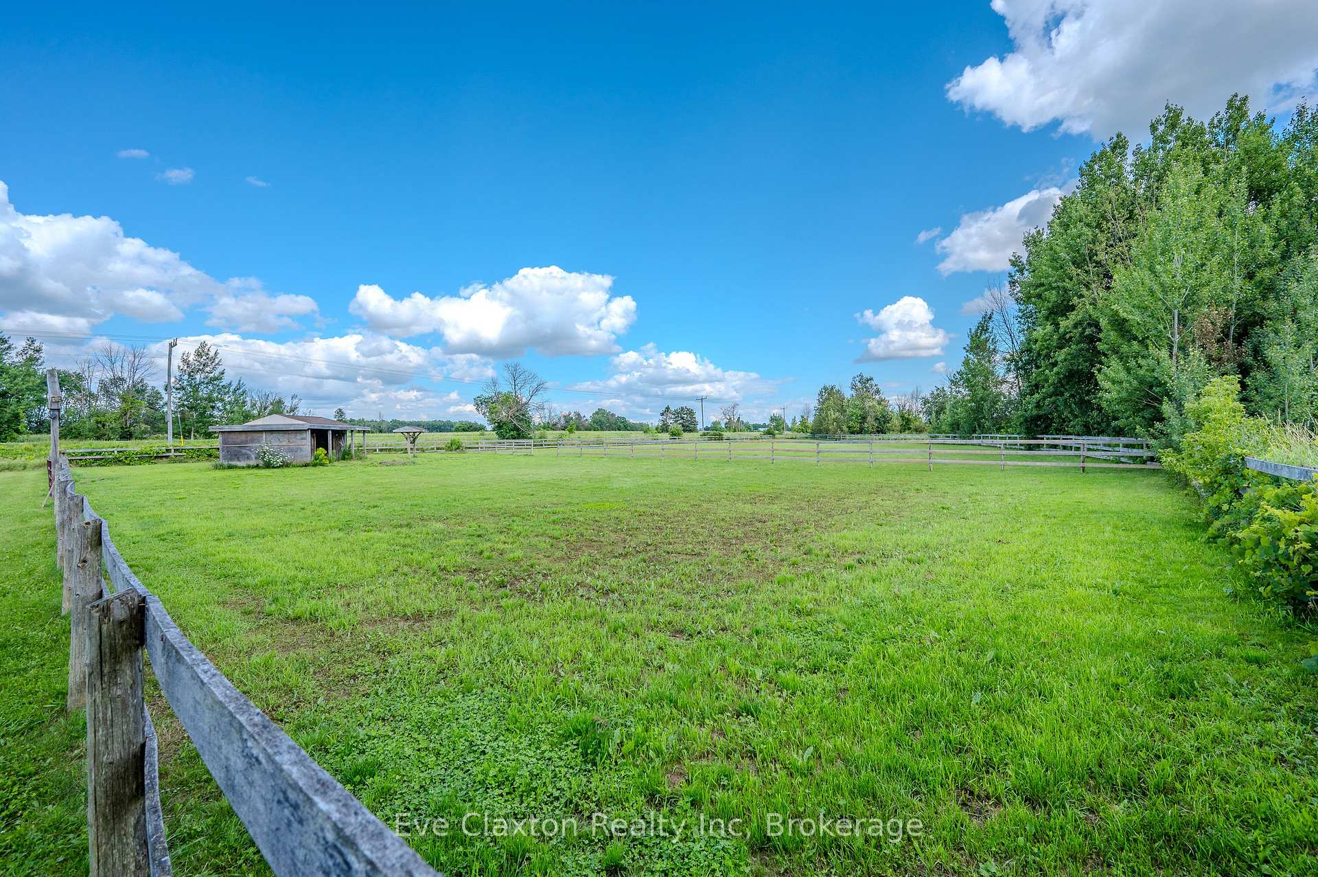 Photo 6 of 5946 86 Line, Woolwich — HOMEH
