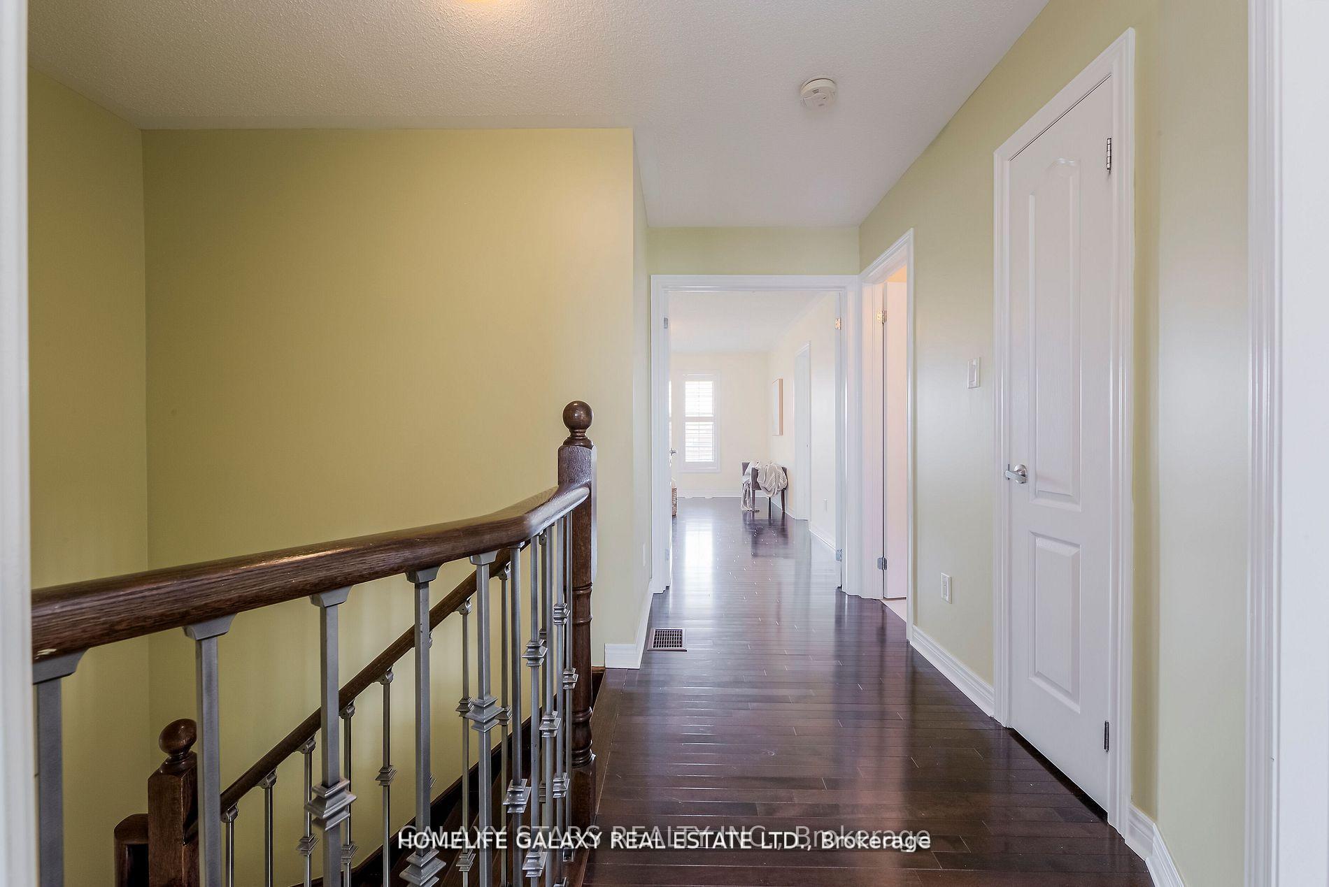 Photo 11 of 17 Ivy Stone Court, Markham, Cornell — HOMEH