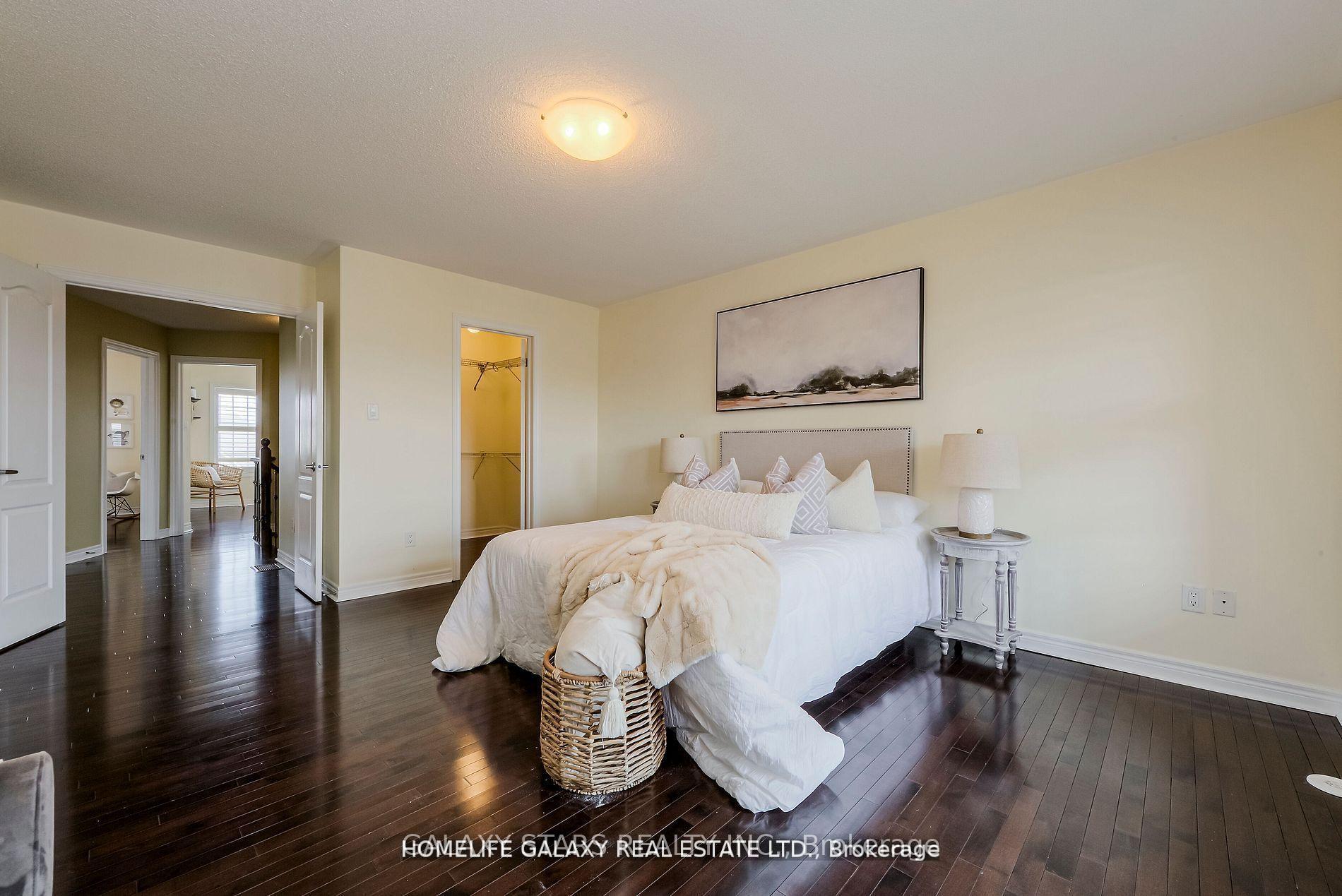 Photo 13 of 17 Ivy Stone Court, Markham, Cornell — HOMEH
