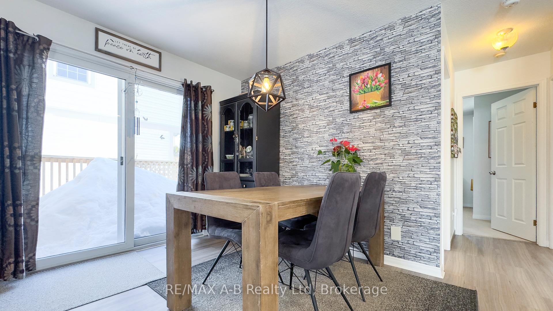 Photo 16 of 33 Cobourg Street, West Perth, Mitchell — HOMEH