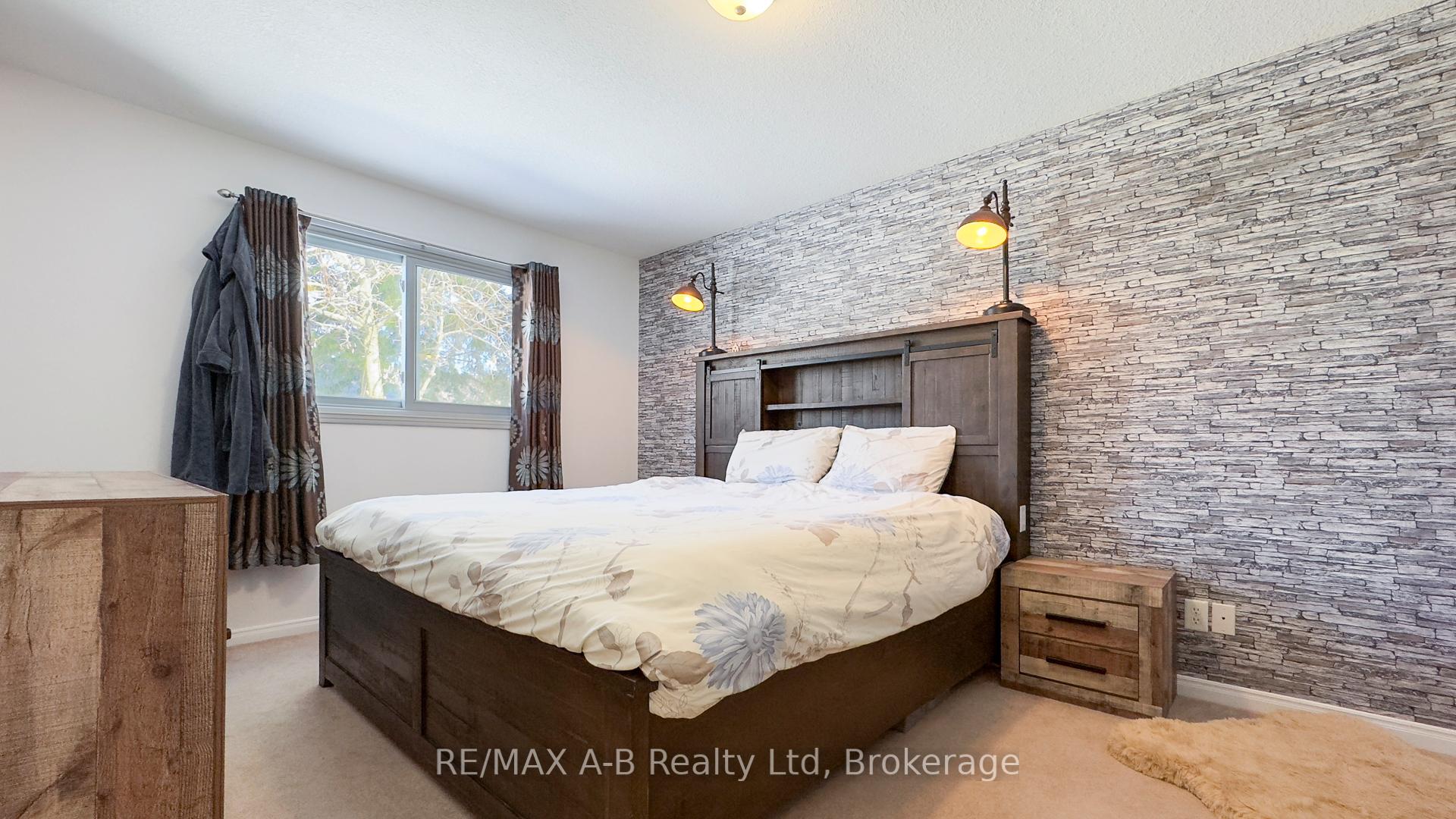 Photo 18 of 33 Cobourg Street, West Perth, Mitchell — HOMEH